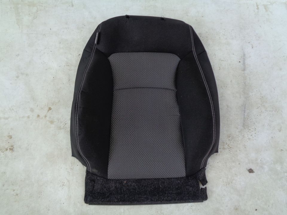 TAPICERKA FOTELA PRZÓD PRAWY SUZUKI SX4 SCROSS