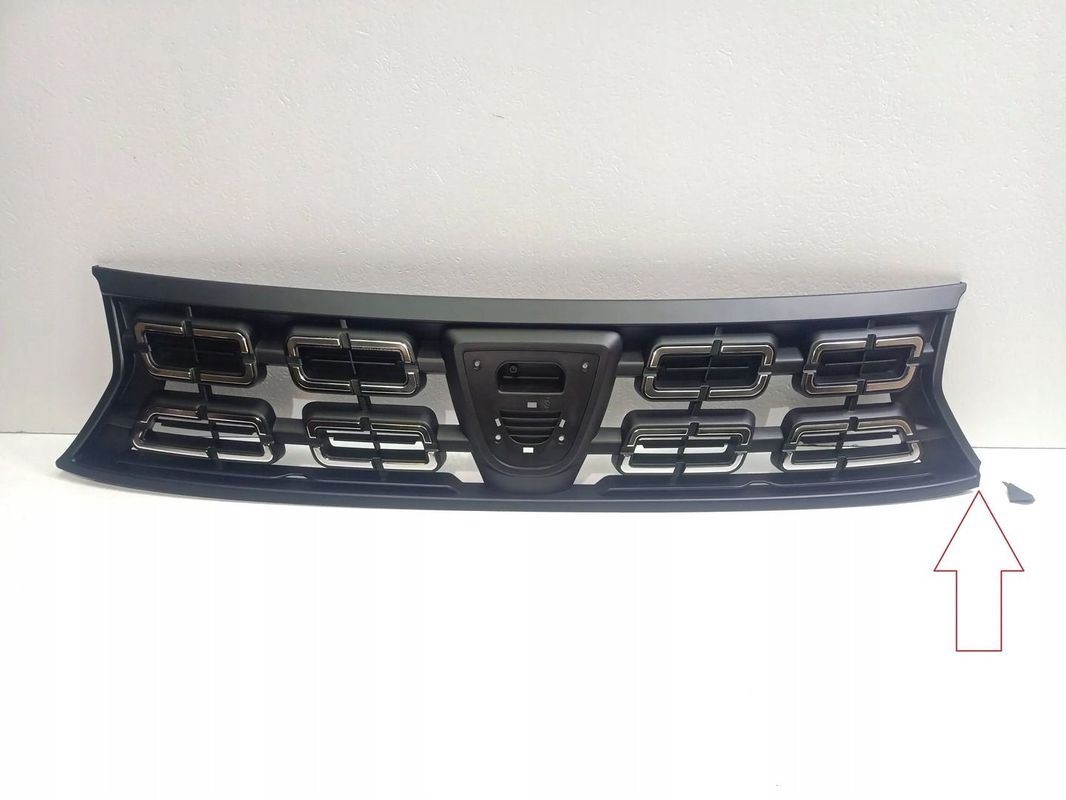 Dacia Duster II 2017- ATRAPA GRILL KRATKA