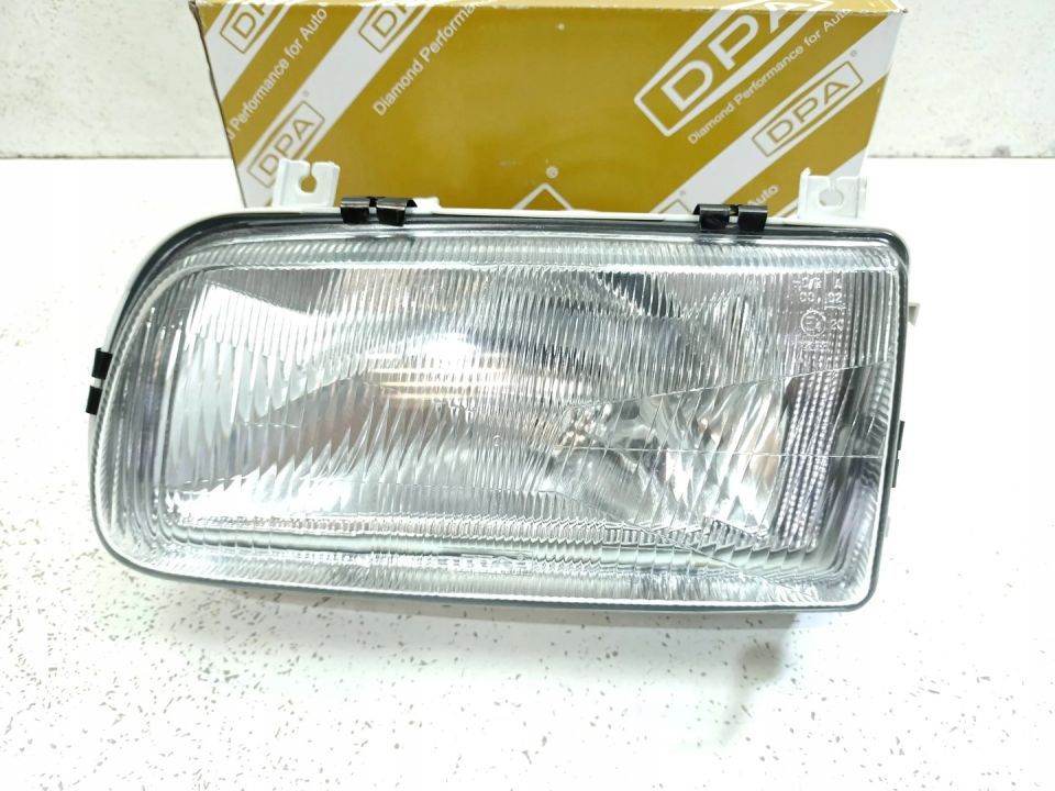 Skoda Felicia I 1994-97 REFLEKTOR LAMPA PRZÓD LEWA PRZÓD LEWY