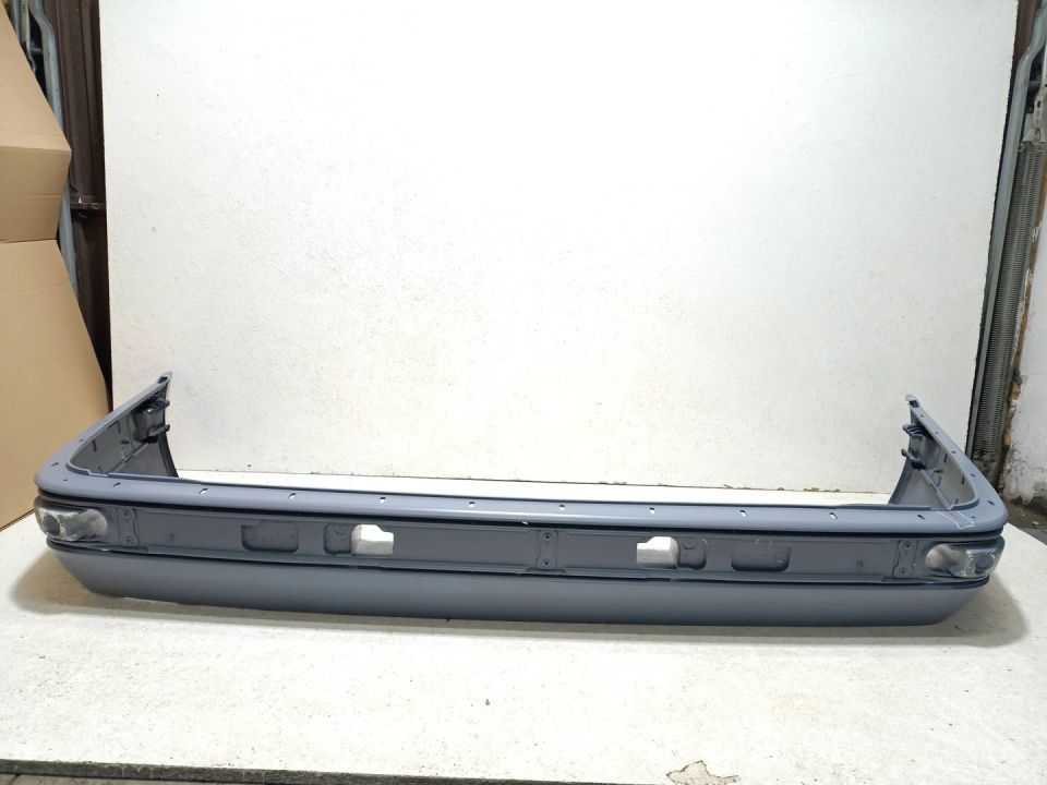 MERCEDES E-KLASA W210 SEDAN 1995-1999 ZDERZAK TYŁ TYLNY