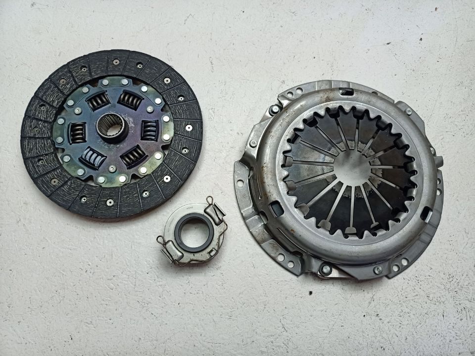 SPRZĘGŁO ZESTAW TOYOTA CAMRY (_V20) 2.2 08.96-11.01 (S33-089) 136KM 5SFE NR PU16