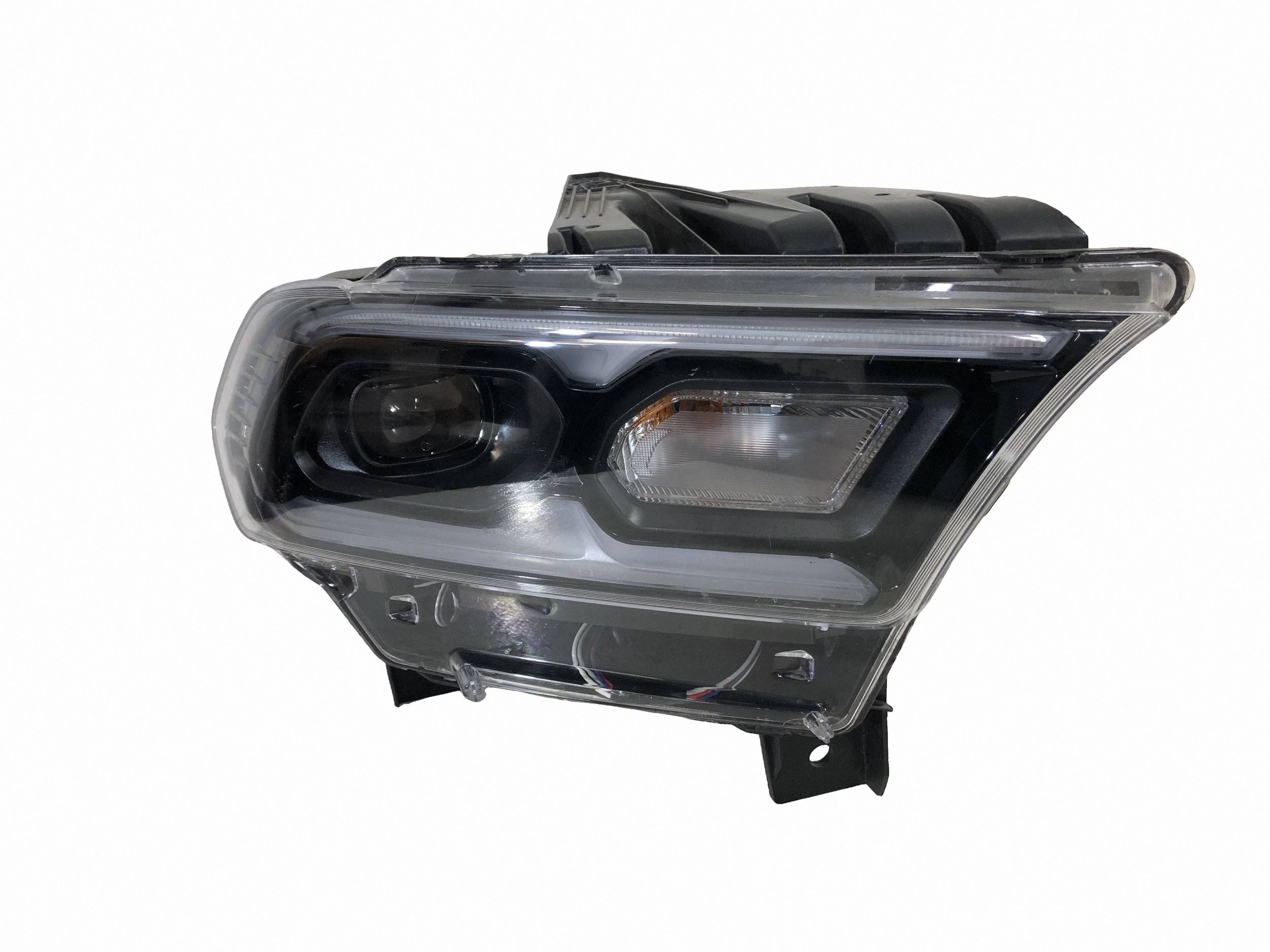 DODGE DURANGO USA 07.2020- Reflektor przedni prawy LED+PY27/7W