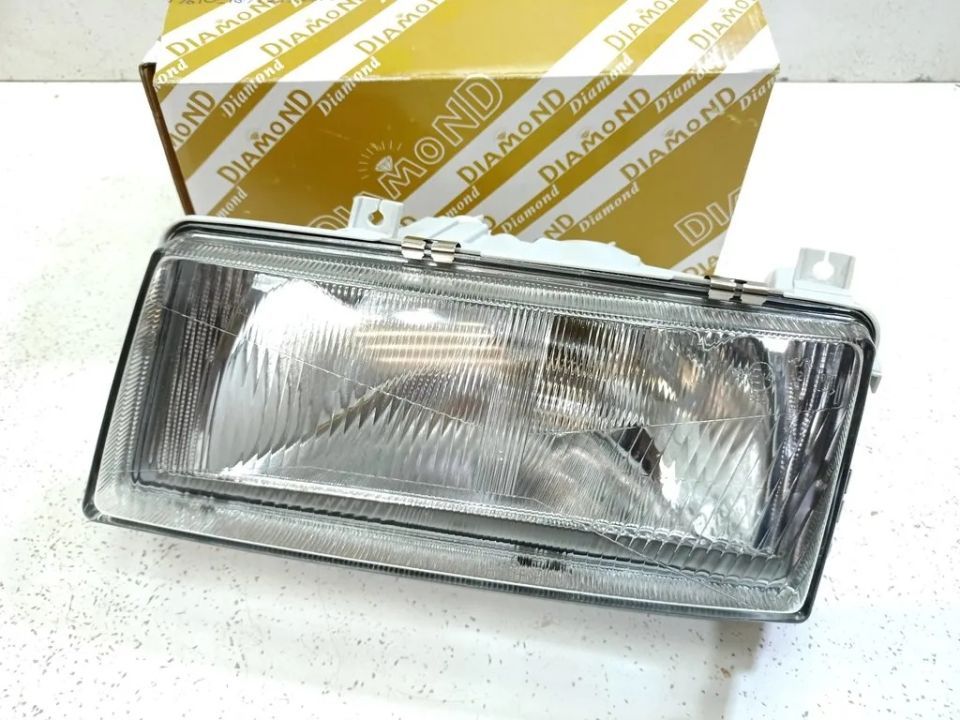 Skoda Felicia II 98-01 LAMPA REFLEKTOR PRZÓD LEWY
