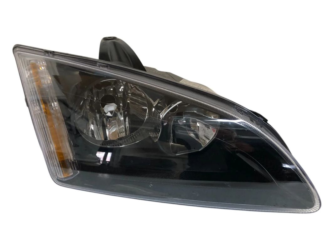 Ford Focus MK2 2005-2007 REFLEKTOR LAMPA PRZÓD PRZEDNIA PRAWA PRAWY TYC EUROPA