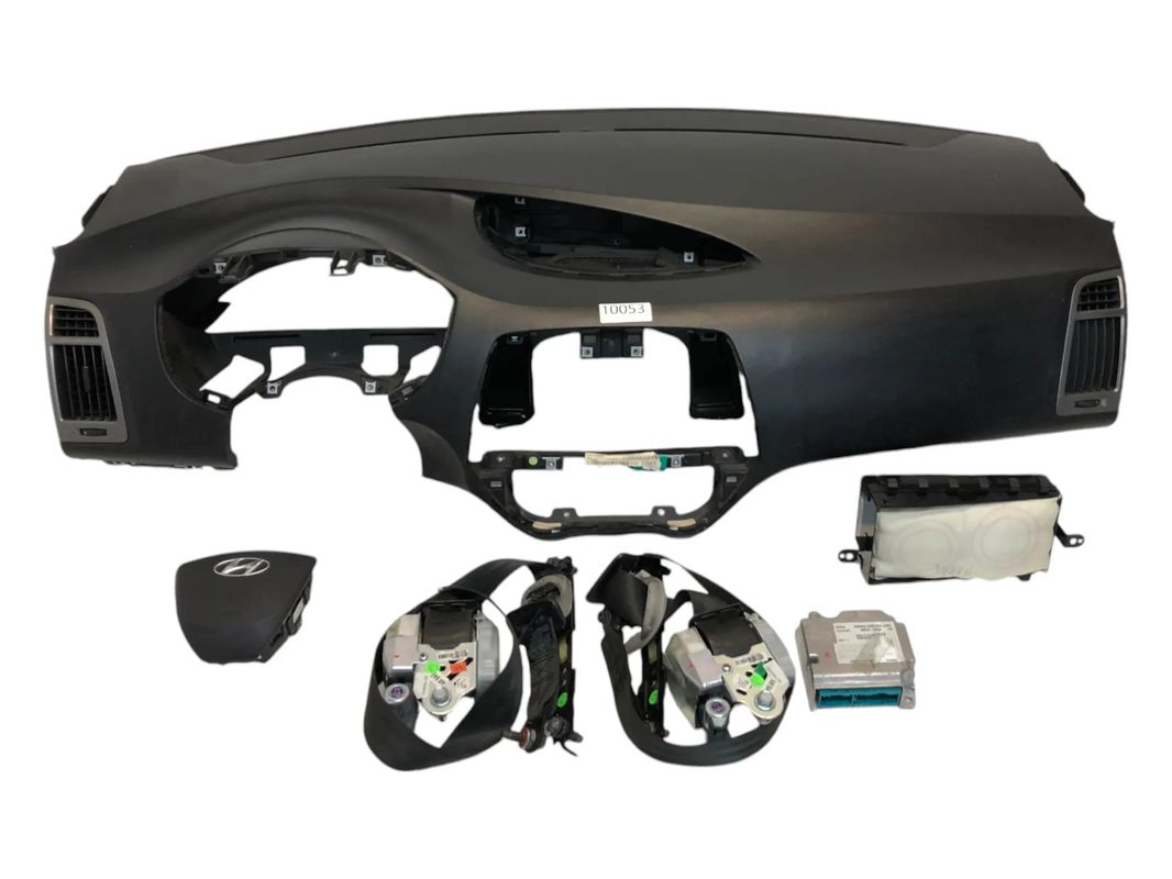 Hyundai i20 I PB Lift FL 2012-2014 Deska rozdzielcza konsola 2x airbag 2x pasy napinacze sensor airbag Komplet Oryginał