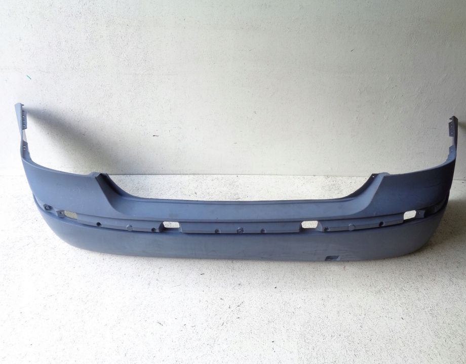 ZDERZAK TYŁ FORD FOCUS MK2 SEDAN 2004-2007