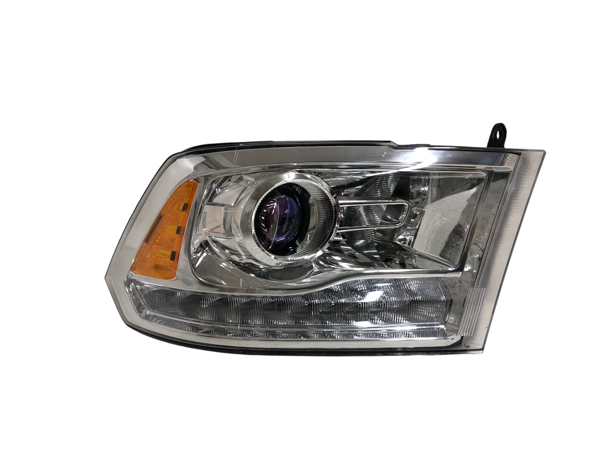 DODGE RAM 1500 13-18 LIFT SOCZEWKA ZWYKŁA + LED SAE USA LAMPA PRAWA PRZÓD