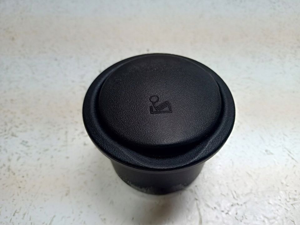 POPIELNICZKA 8V41-5404788-AAW PEUGEOT 2008 II 20R