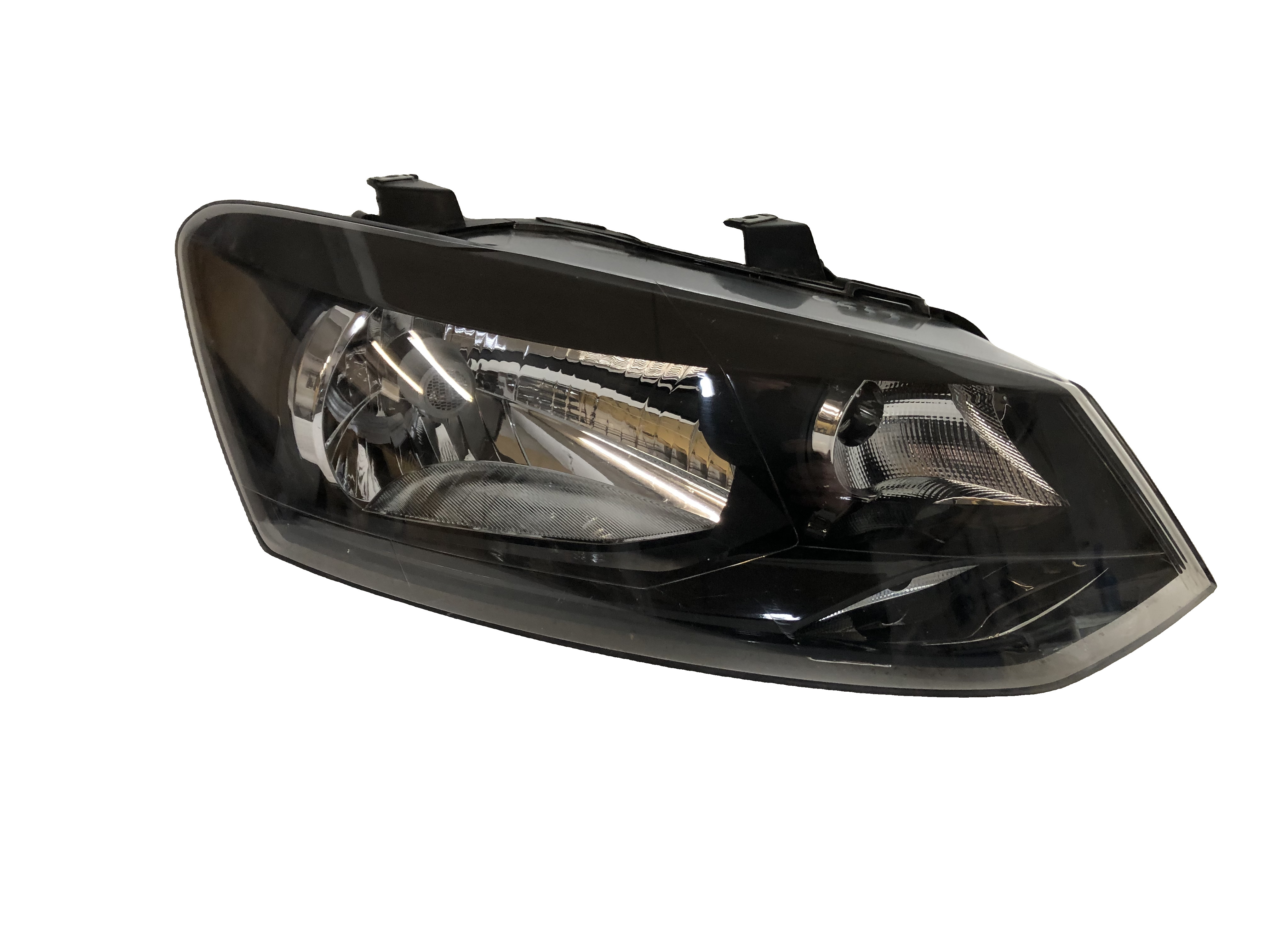 Volkswagen Polo 6R 08.2009-04.2014 Reflektor / Lampa przednia prawa