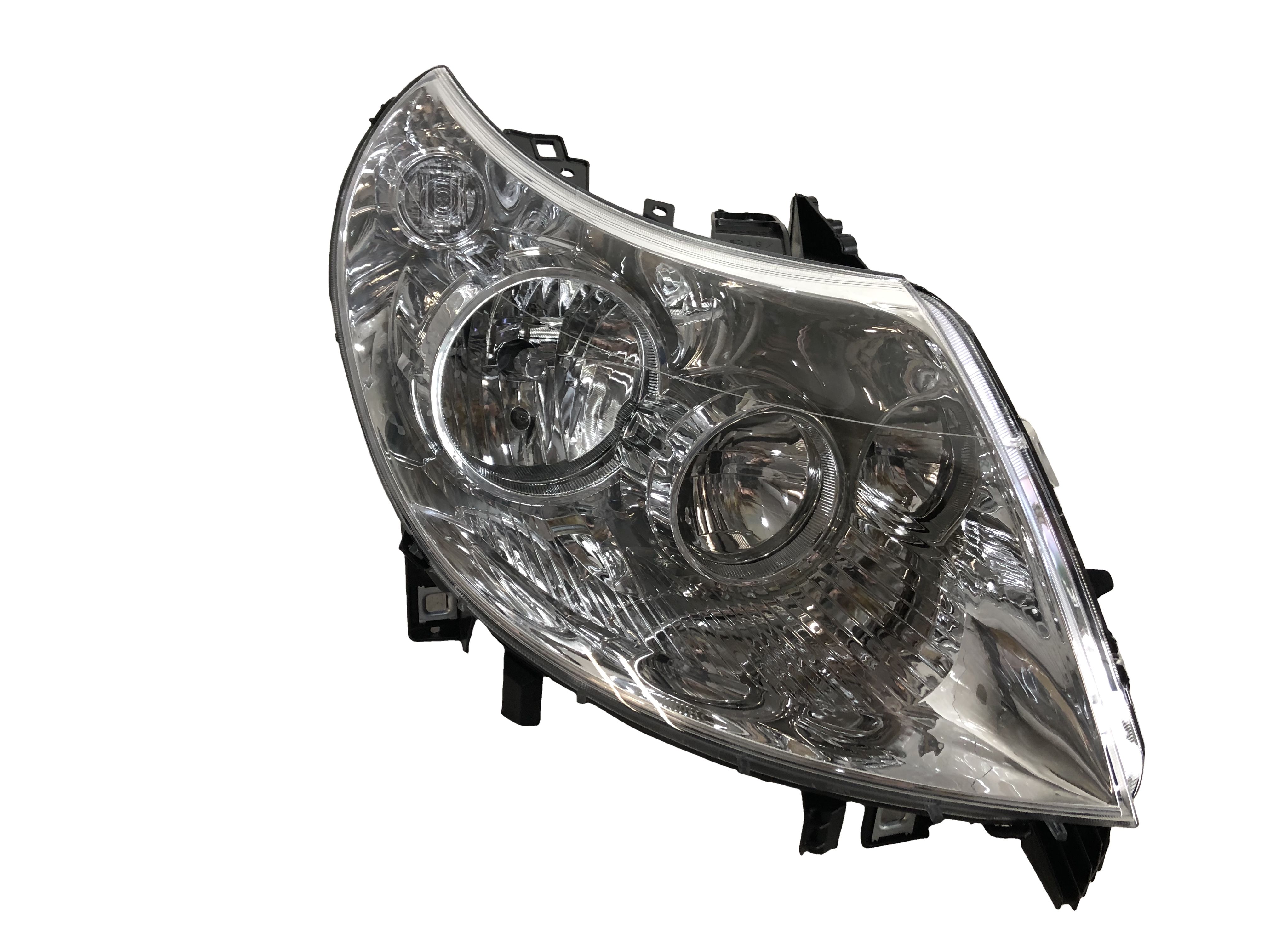 Fiat Ducato III (250) 01.2011-08.2014 Reflektor / Lampa przednia prawa