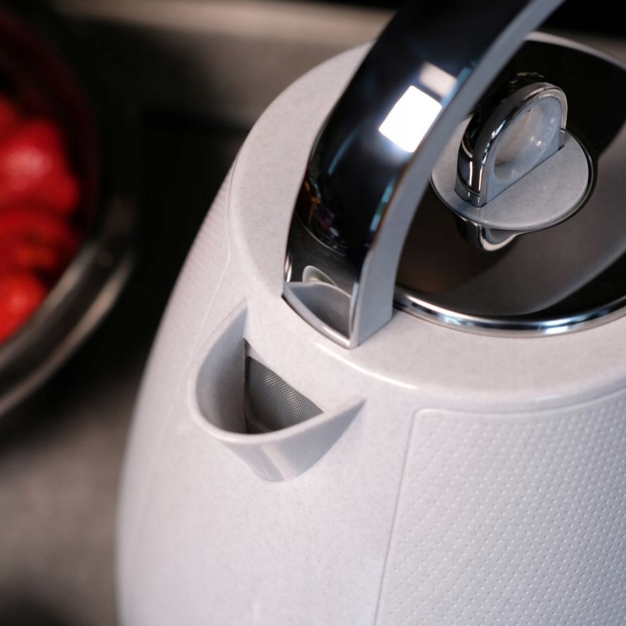 Czajnik Elektryczny Bezprzewodowy C315M 1,7L 2200W Biały