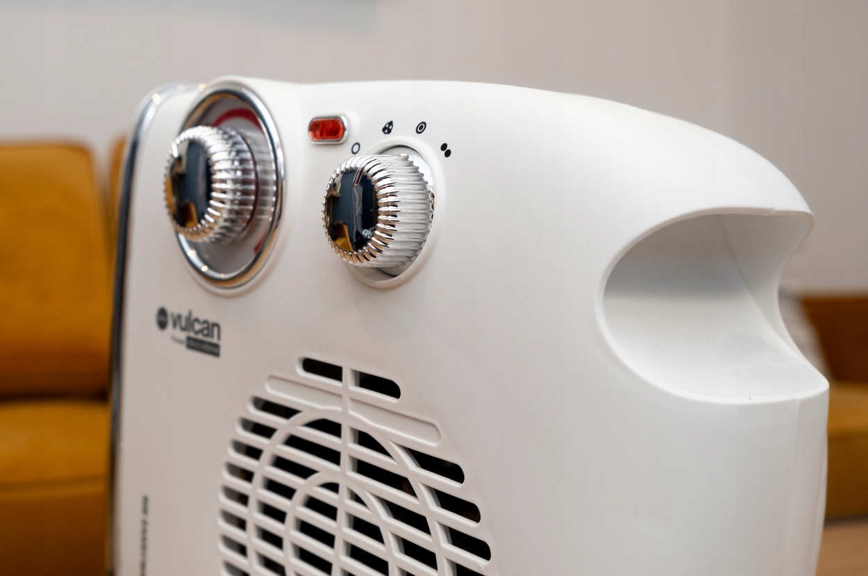 Grzejnik elektryczny Termowentylator Farelka Piecyk HL12 1800 W