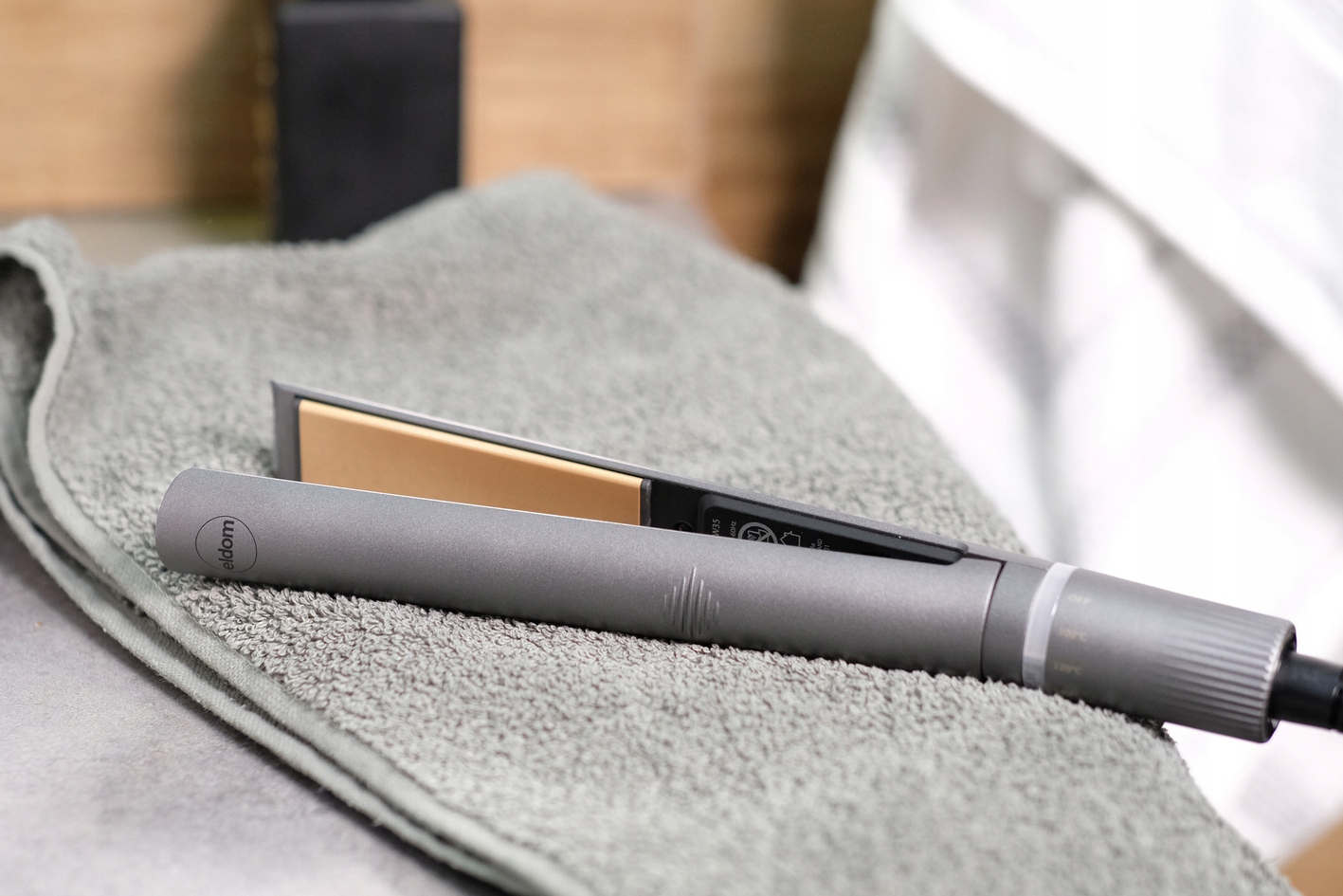 PROSTOWNICA DO WŁOSÓW Z POWŁOKĄ CERAMICZNĄ 2w1 LOKÓWKA