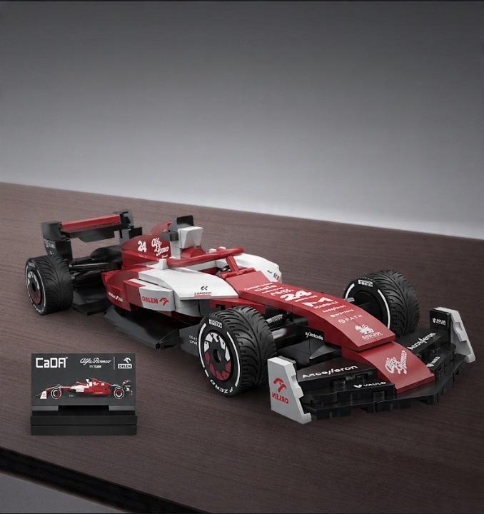 Set constructie CADA Alfa Romeo F1 Team ORLEN C42, 271 elemente