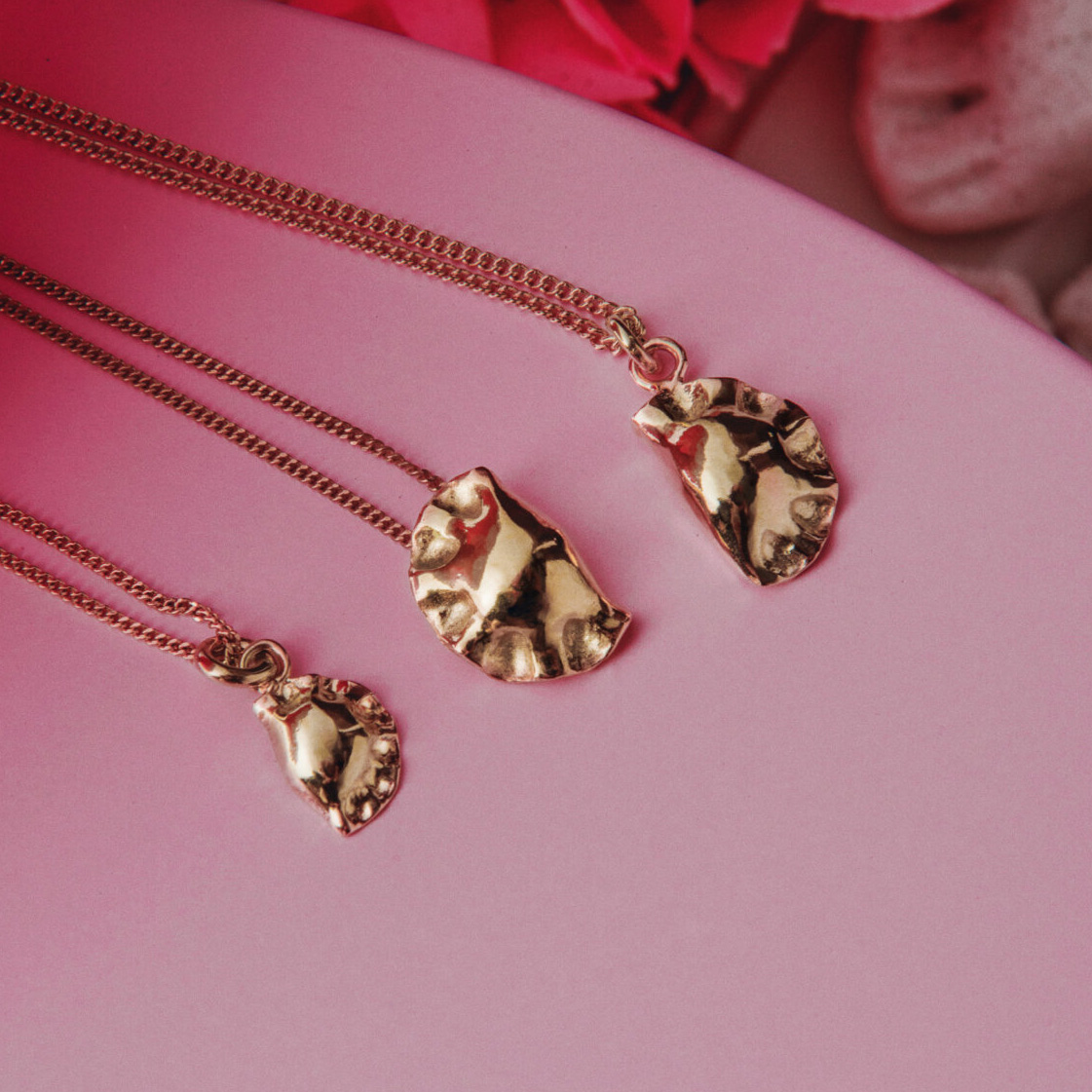 Zdjęcie produktu Pieróg naszyjnik z łańcuszkiem duży