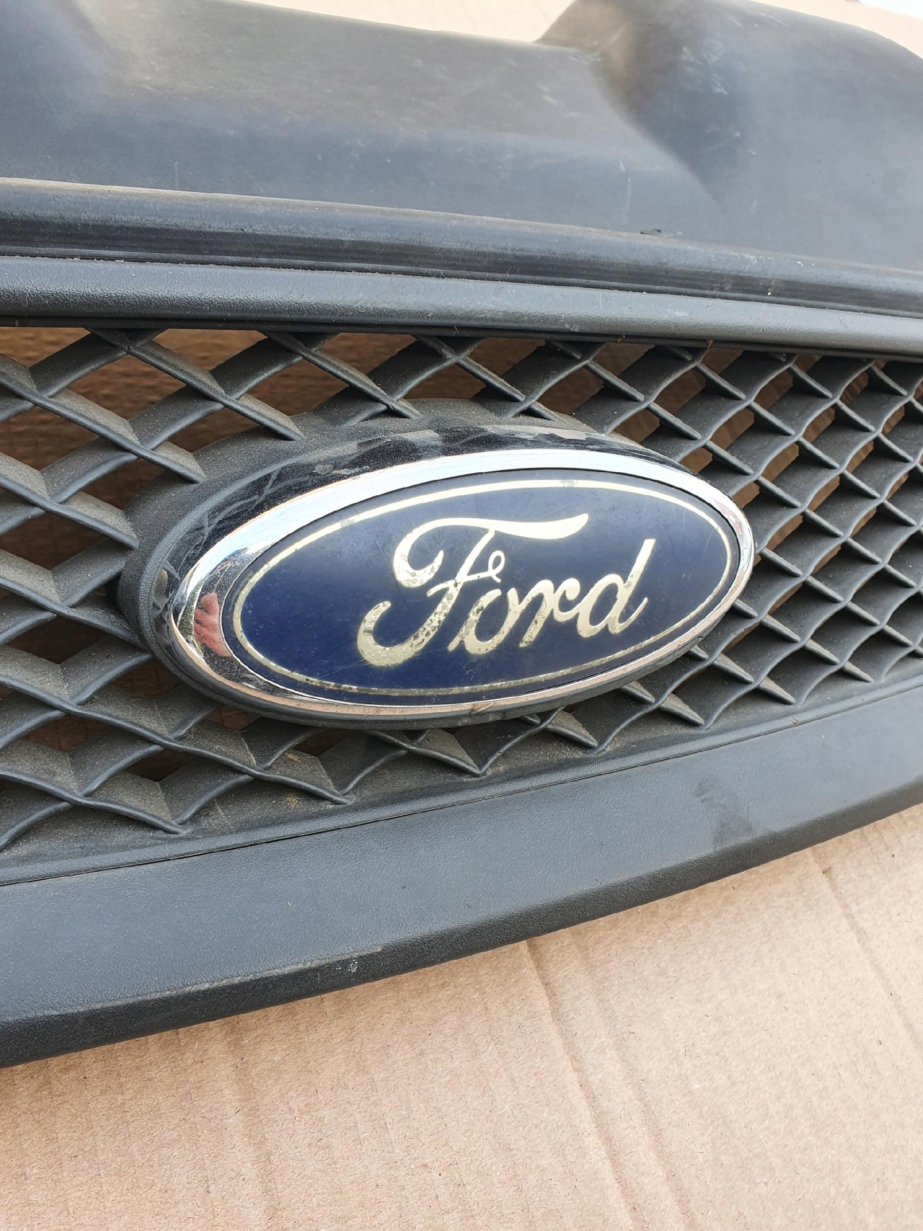 Grill Atrapa Chłodnicy Zderzaka Znaczek Ford Focus Mk2 4M518C436A 4M518138A