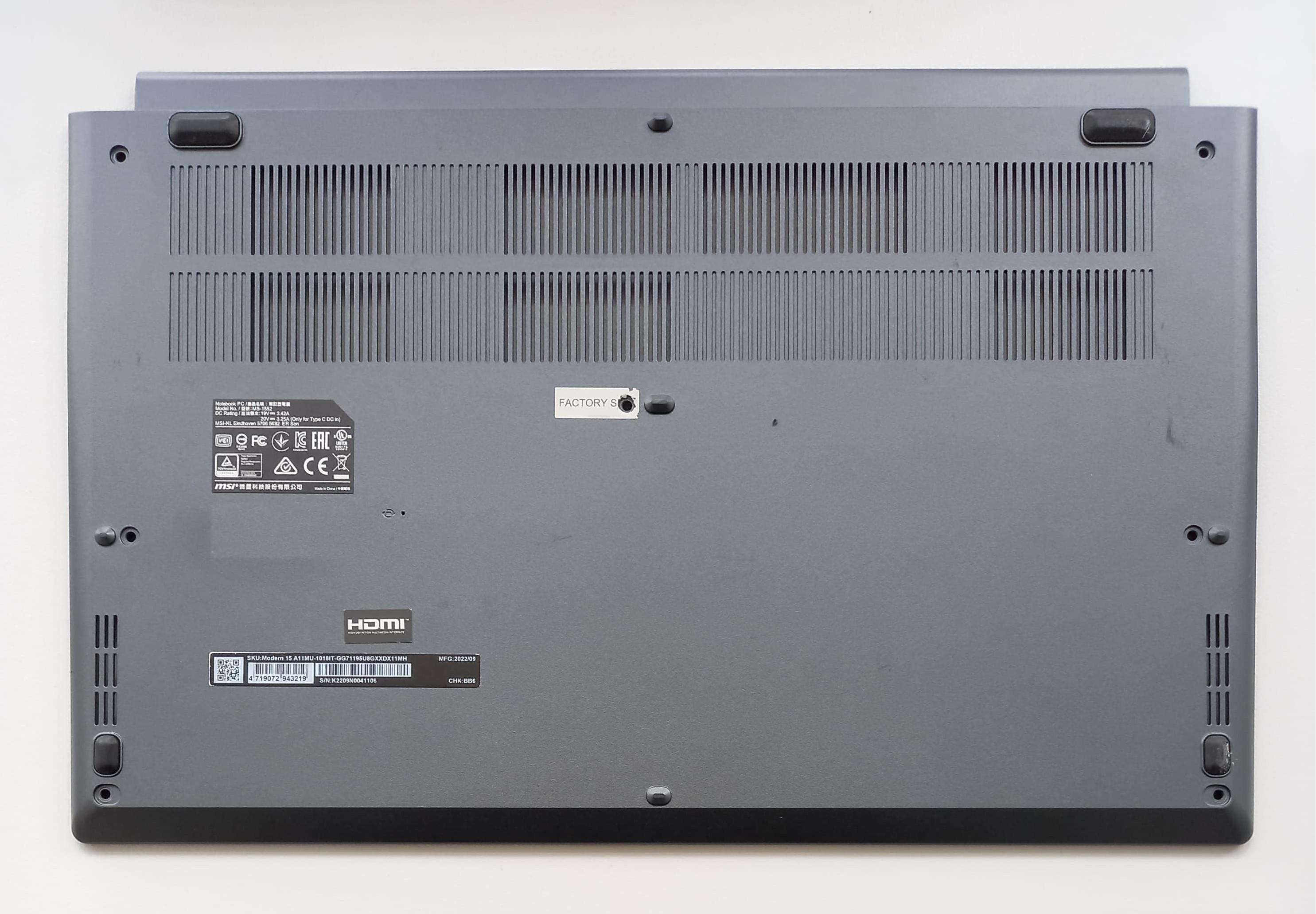 MSI Modern 15 A11Mu MS-1552 Bottom Case Untere Abdeckung 307-55LDA11-TA2-B