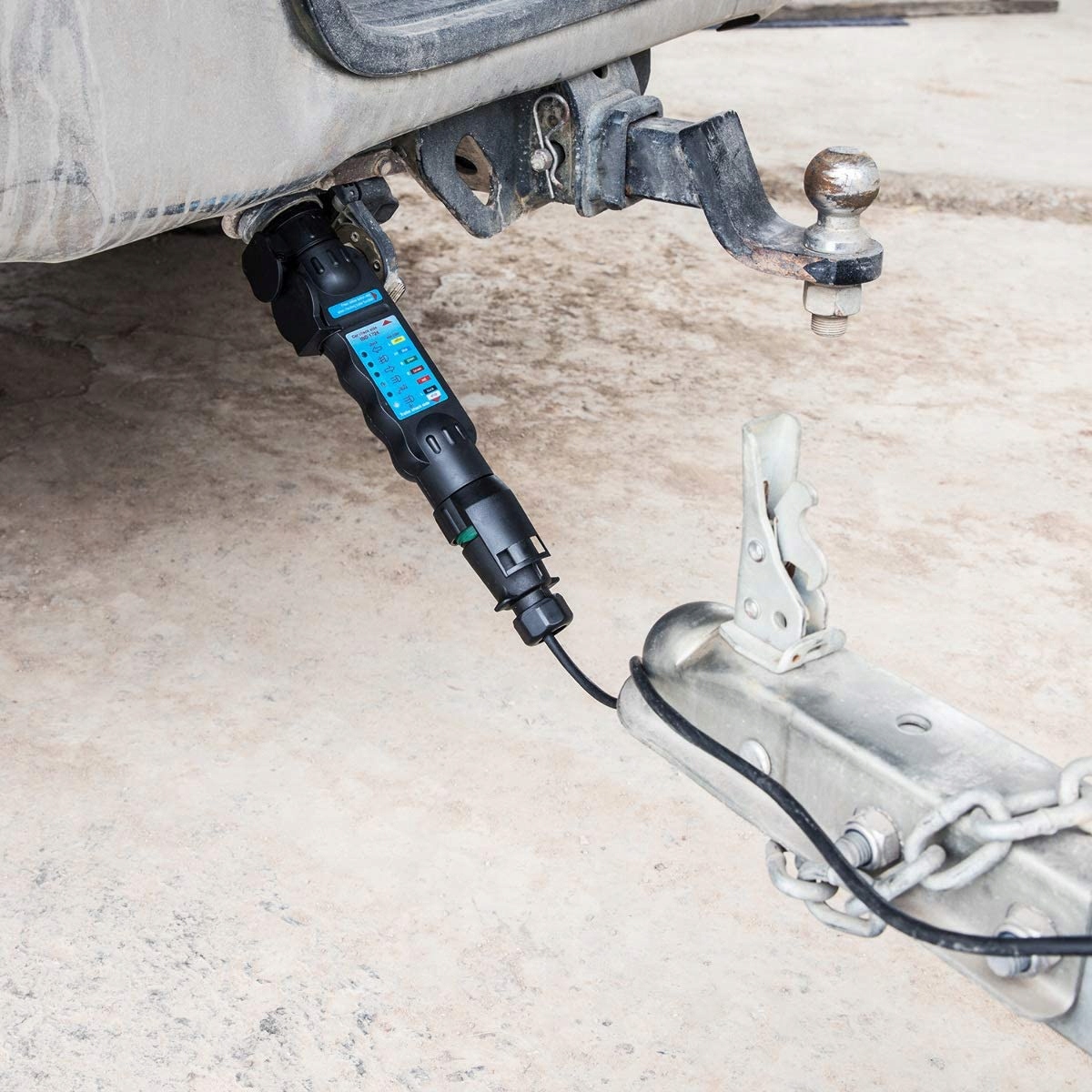 TESTER GNIAZDA BEZPRZEWODOWY PRZYCZEPY 2 ADAPTERY KD10542