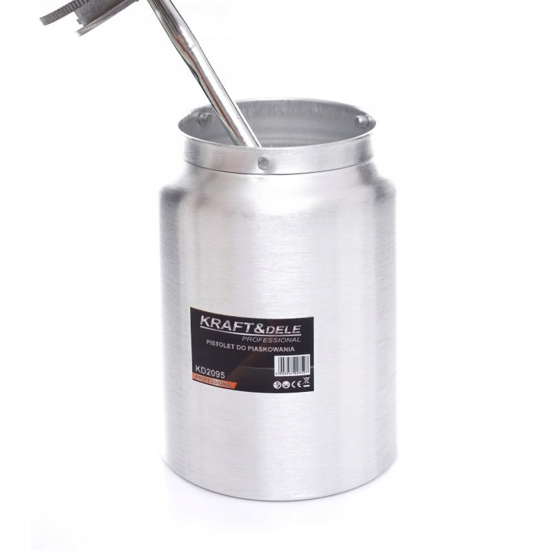 PISTOLET DO PIASKOWANIA ZBIORNIK 750ML 1,4MM DYSZA KD2095