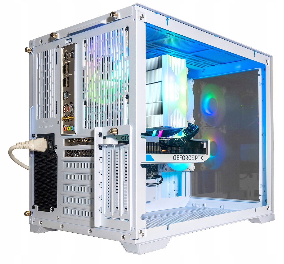 KOMPUTER GAMINGOWY CUBE i5-14400f SSD2TB 32GB RTX5060 WIFI