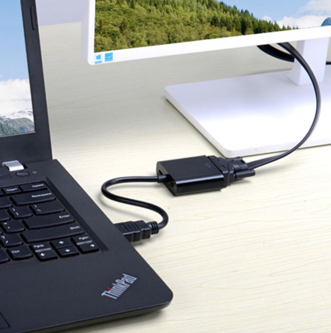 Konwerter z HDMI Interlook H-V1B-20 czarny