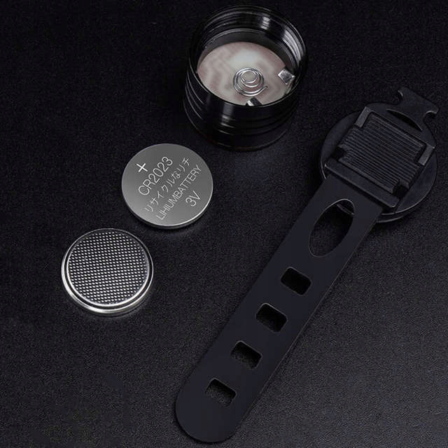 LAMPKA ROWEROWA PRZÓD + TYŁ LED LAMPKI DO ROWERU NA KIEROWNICĘ ZESTAW + BAT