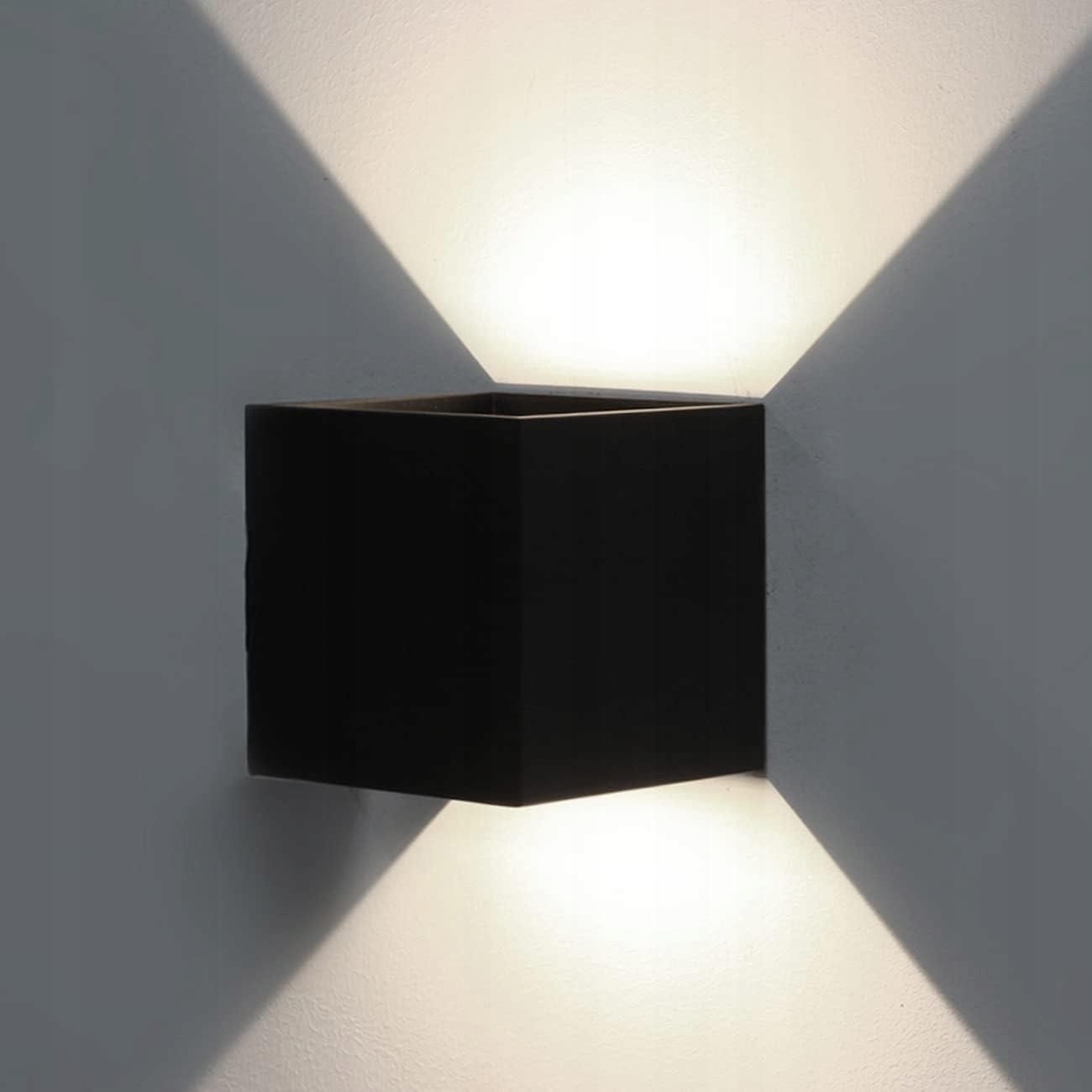 Kinkiet ogrodowy Interlook czarny zintegrowane źródło LED 6 W