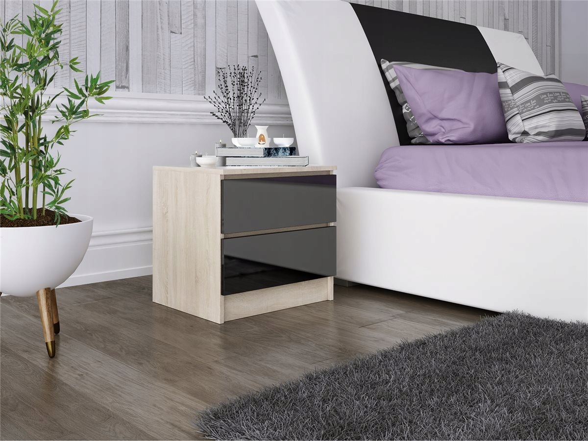 Frontowy widok stolika Zoe