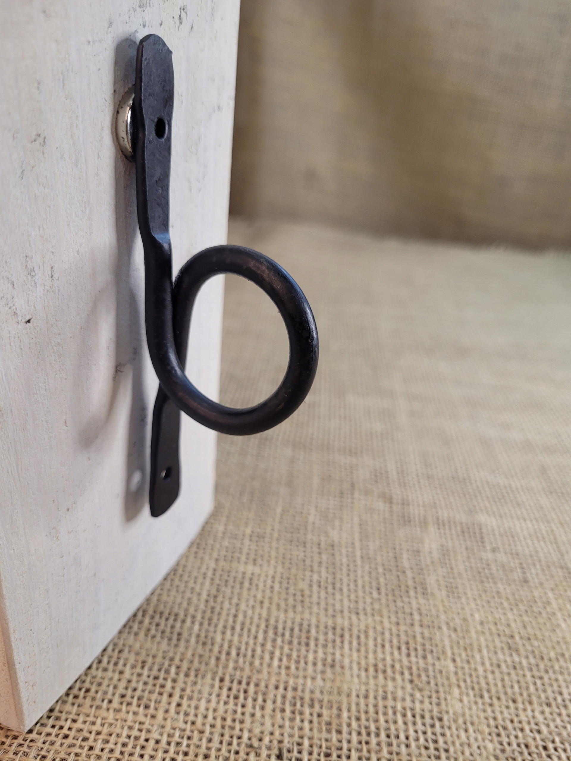 Hak obejma do drążków lub makram. Pętla 28 mm