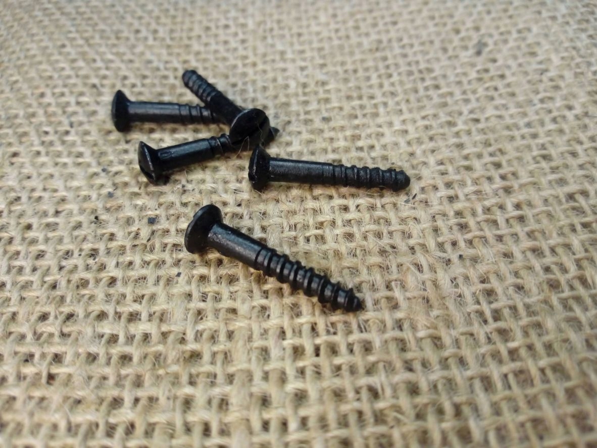 Rustykalny wkręt do drewna. 10 sztuk 3,7/25mm spł