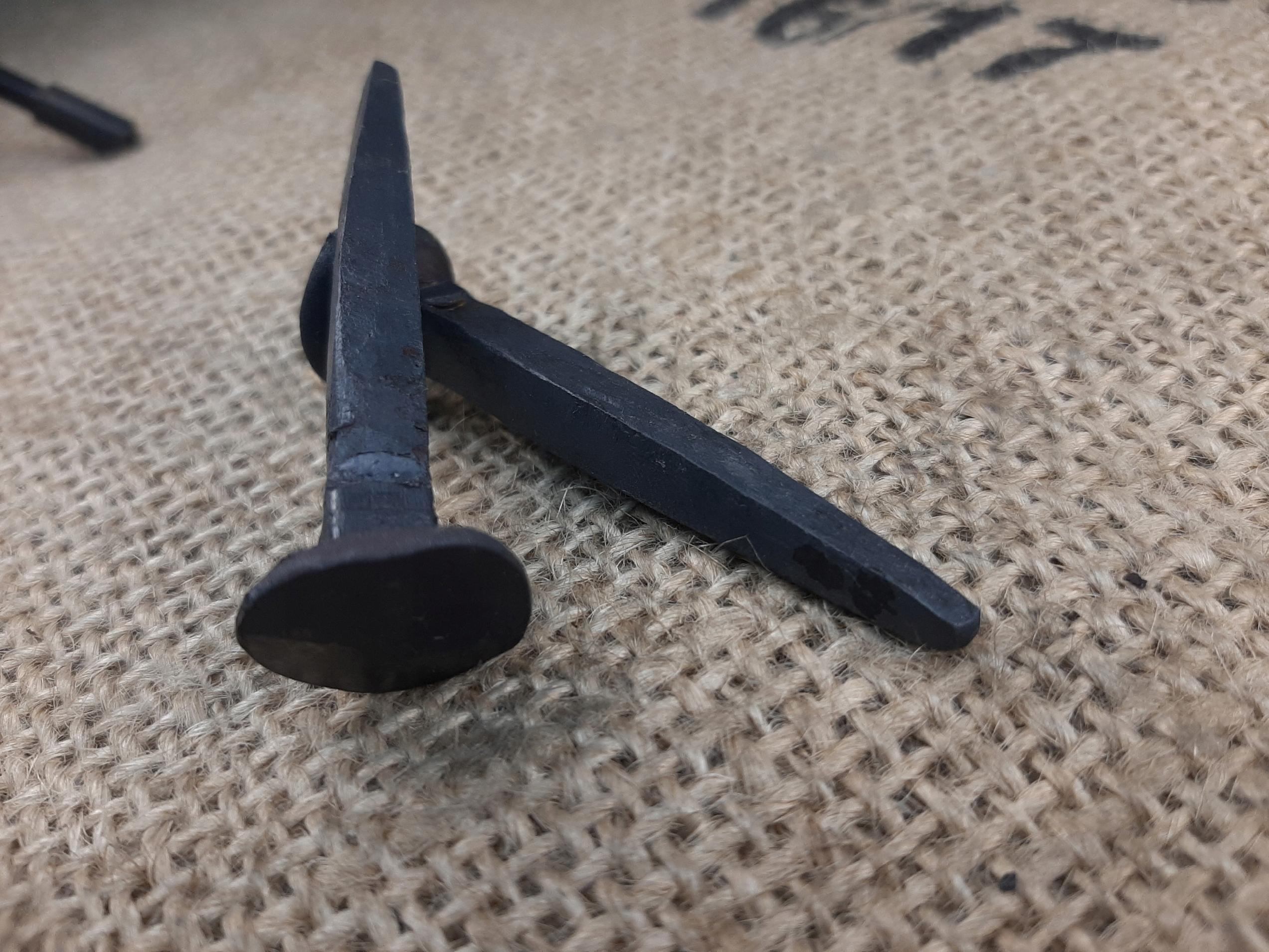 Kute gwoździe 70 mm 8x8mm