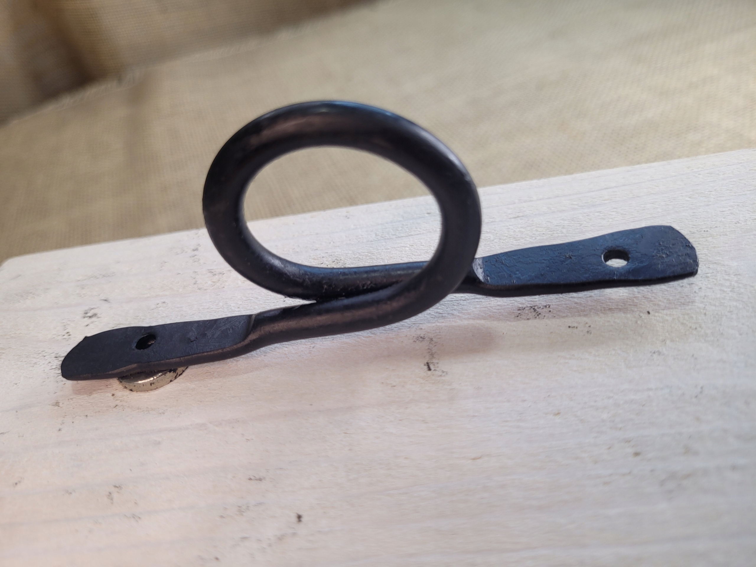 Hak obejma do drążków lub makram. Pętla 28 mm