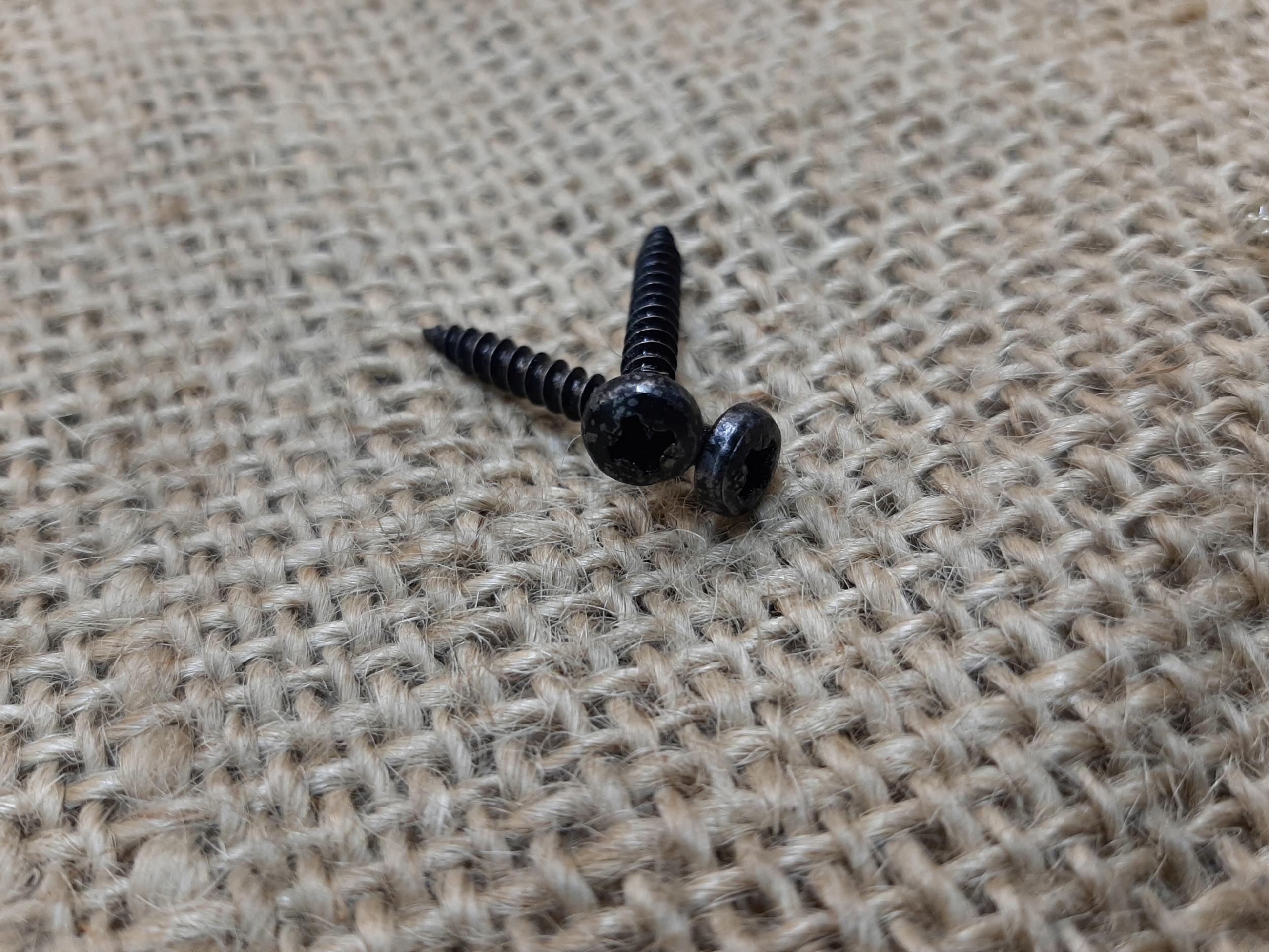 Rustykalny wkręt do drewna. 10 sztuk krzyżak 4x30