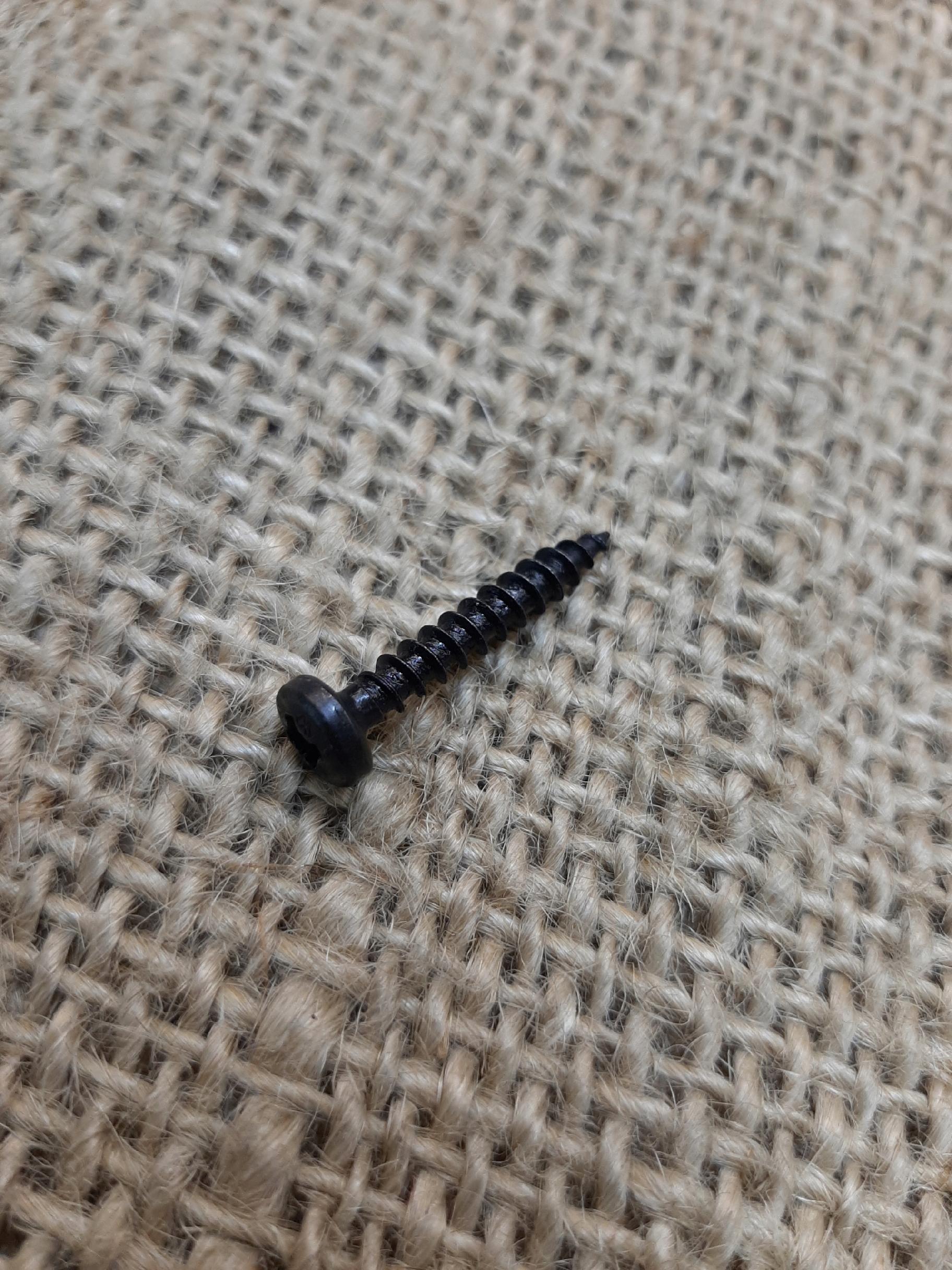 Rustykalny wkręt do drewna. 10 sztuk krzyżak 4x25