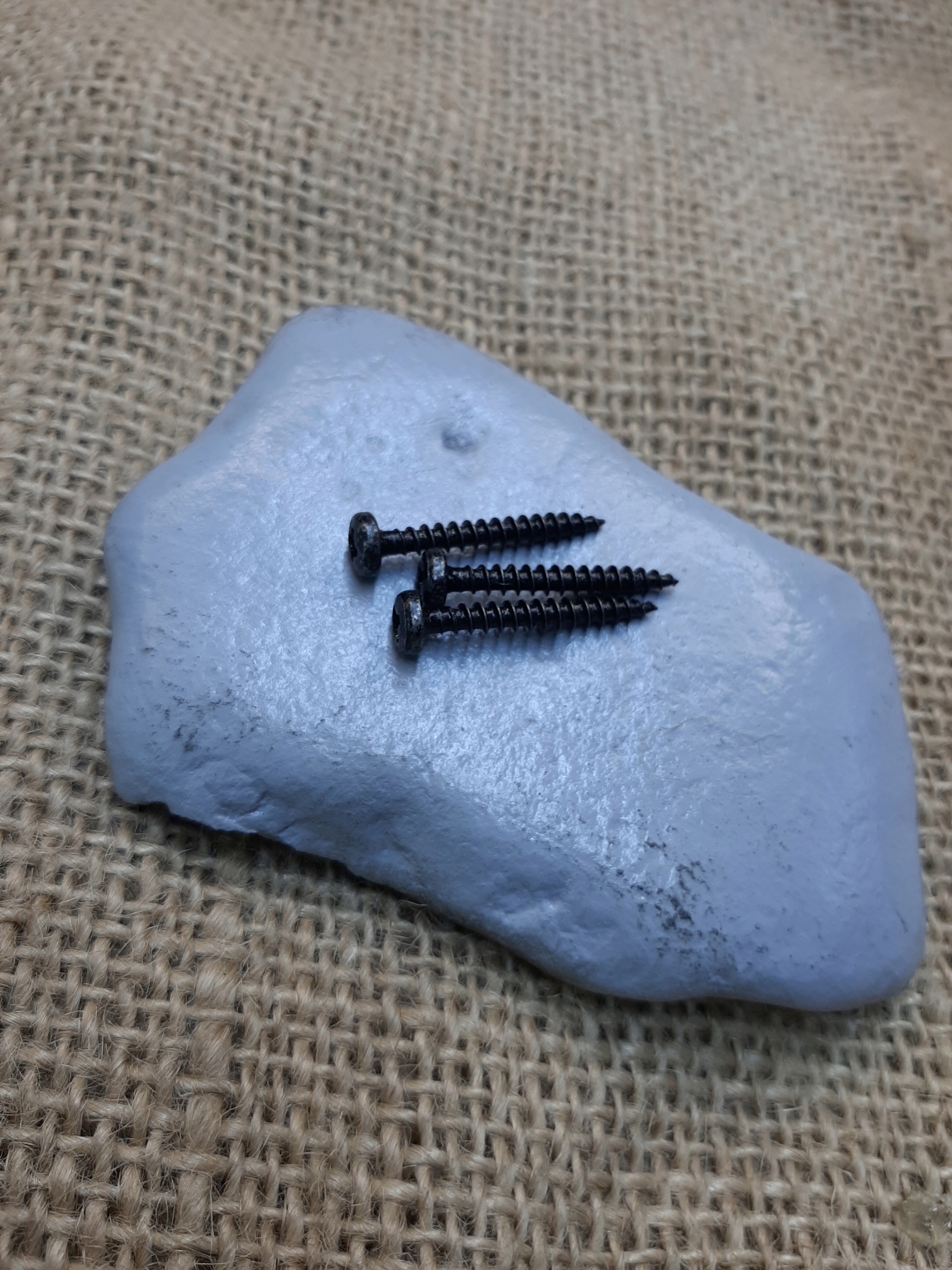 Rustykalny wkręt do drewna. 10 sztuk krzyżak 4x30