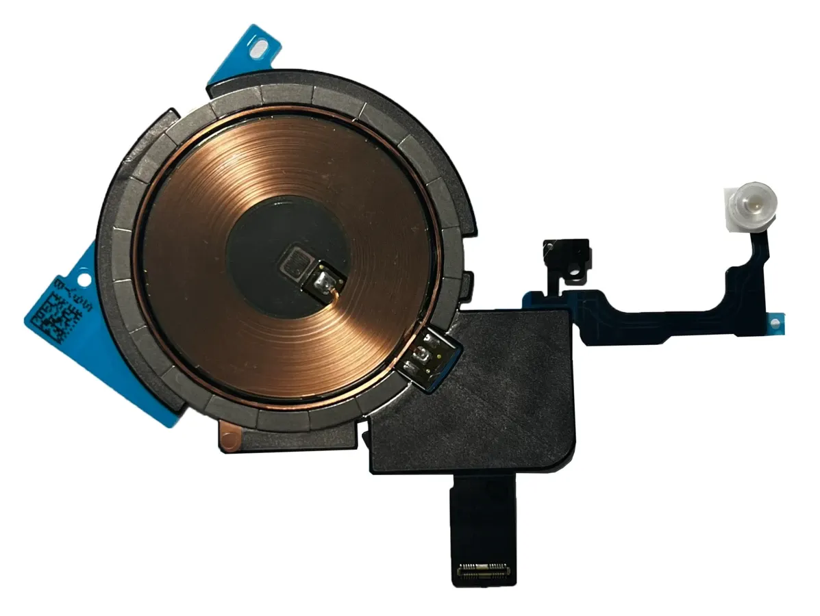 iPhone 15 Pro Max Cewka indukcyjna