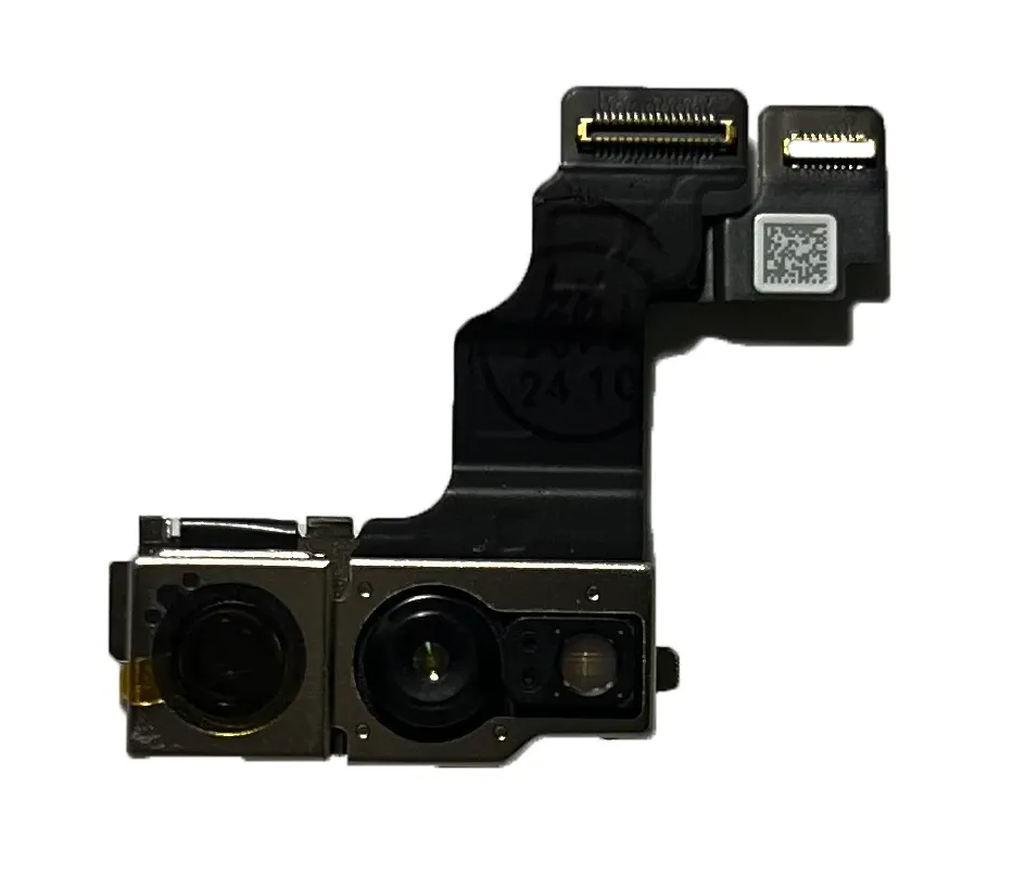 iPhone 15 front camera