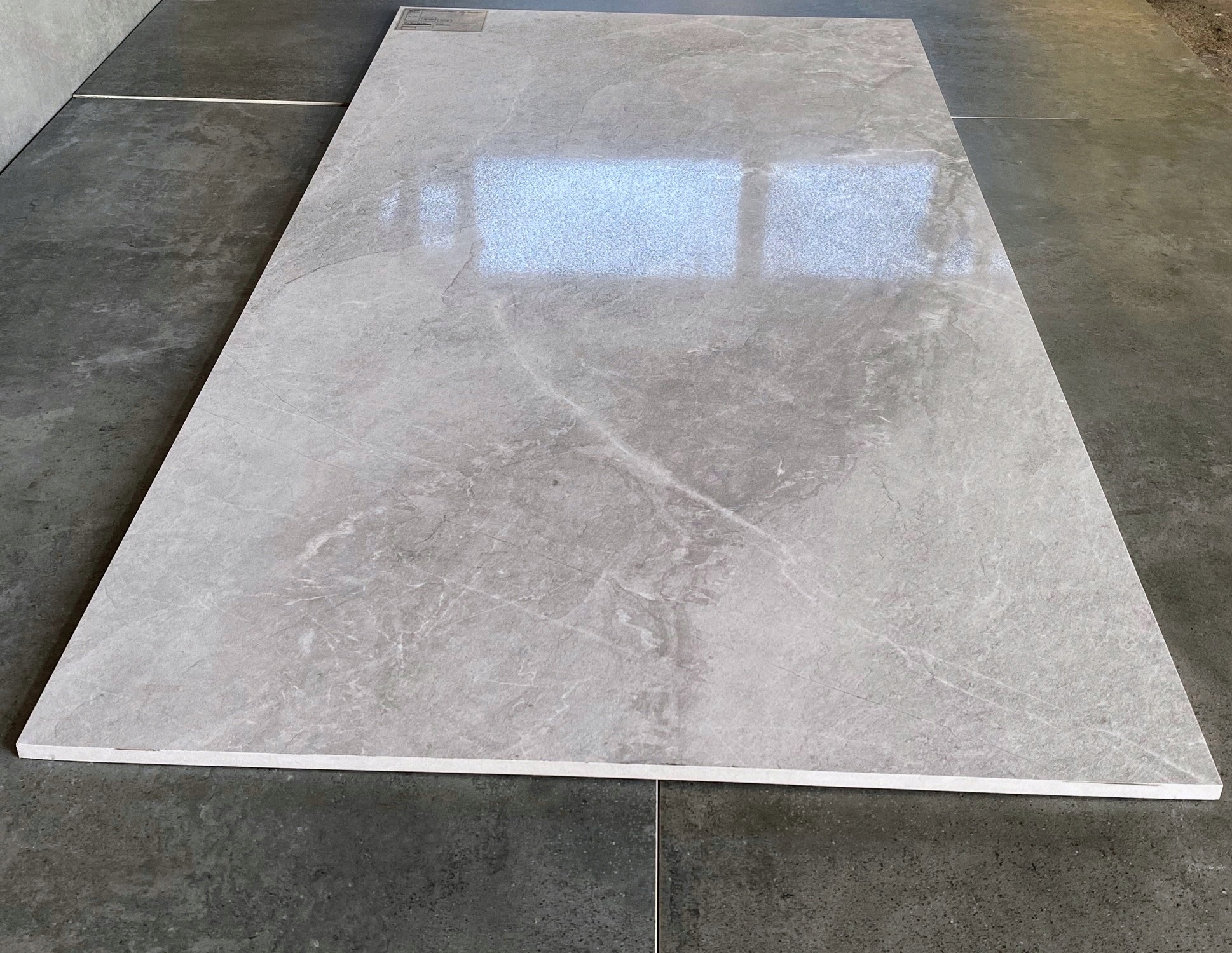 Twardy pogrubiony szary GRES z delikatną żyłą 120X60 PÓŁMATOWY - SUPER CENA