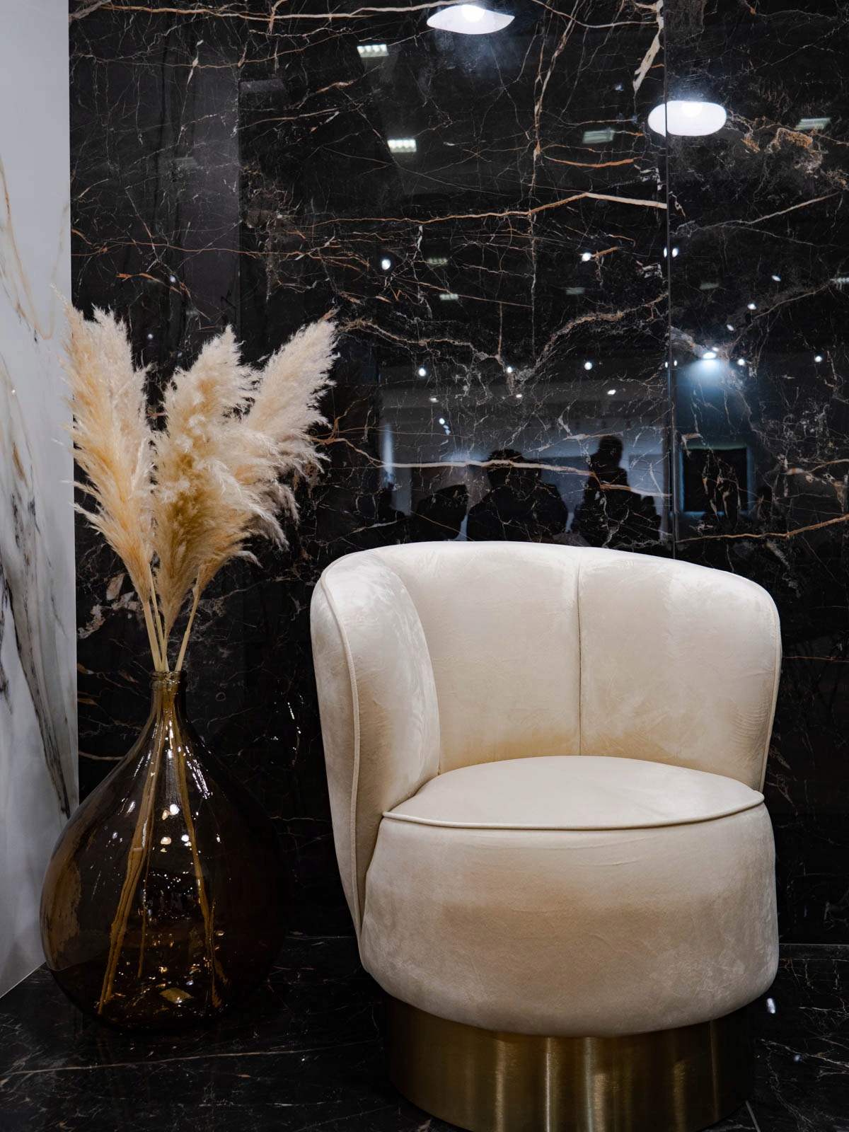 CZARNY GRES POLER 120X60 ze złotą nitką Wysoki POŁYSK - SUPER CENA!!!