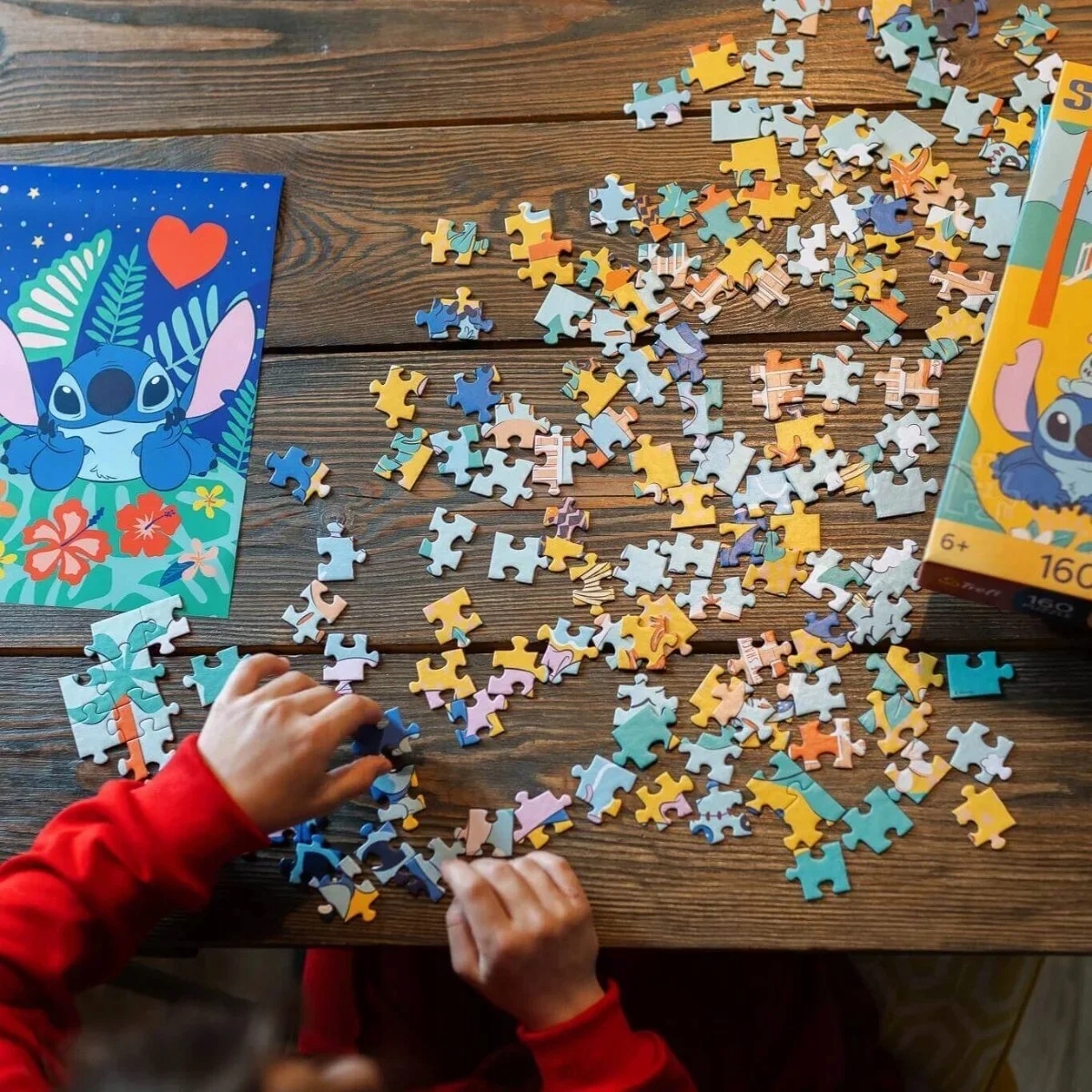Puzzle 300 Premium Plus Kids: Ukryty bohater, Marvel (23047)