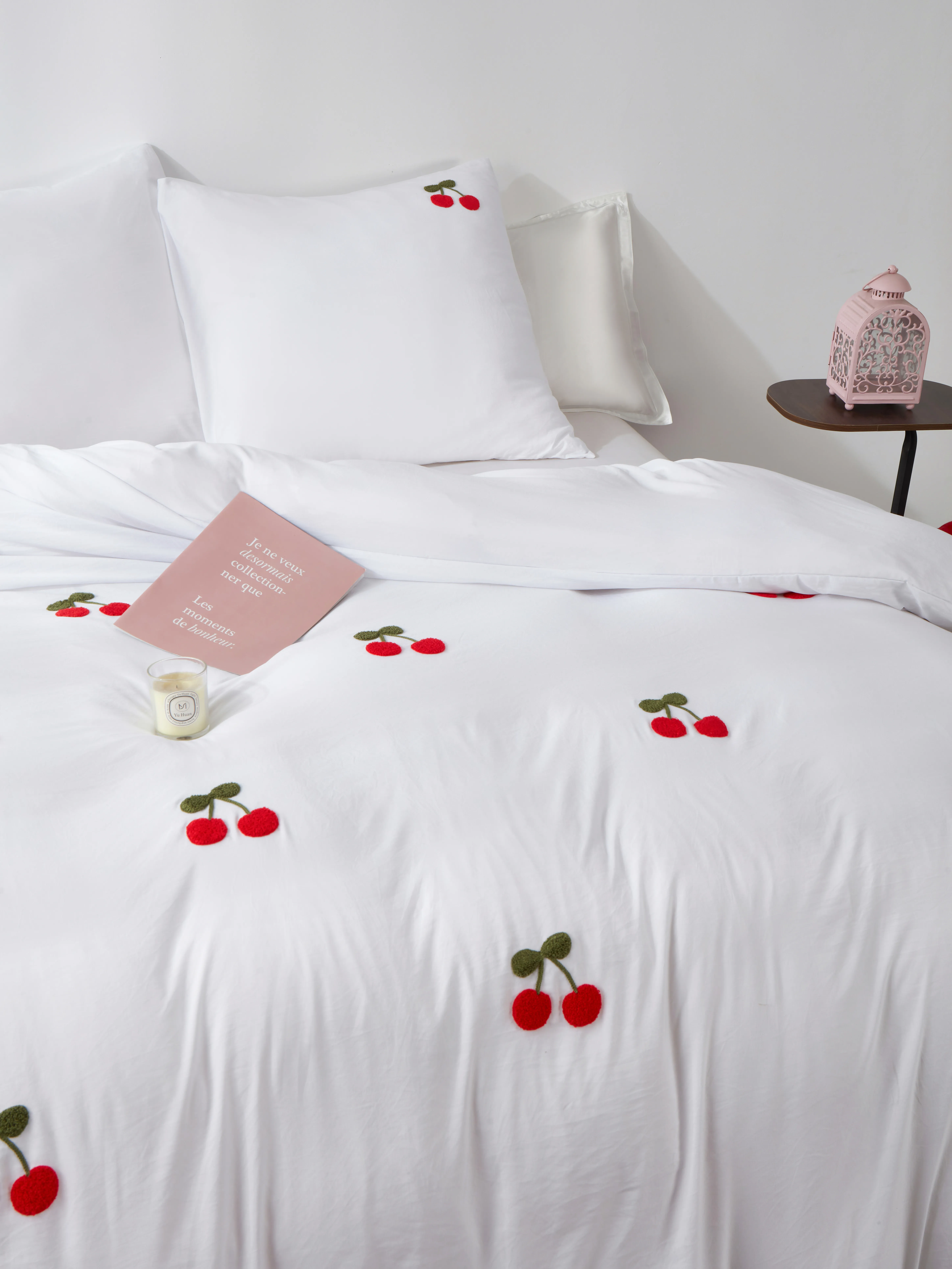 Biała Pościel w Wisienki 160x200