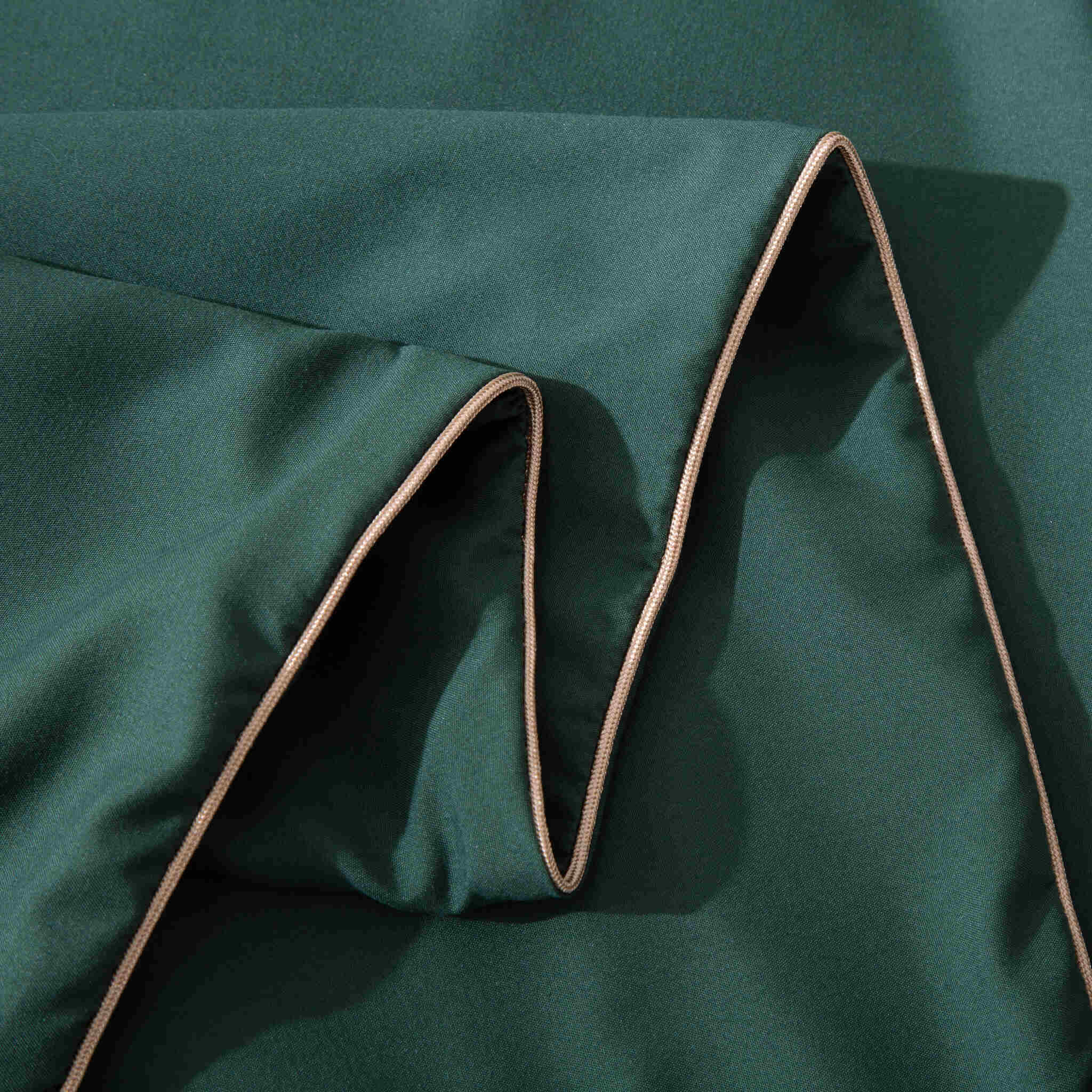 Butelkowa Zieleń Pościel z  Satyny ze Złotą Lamówką 140x200 view 3