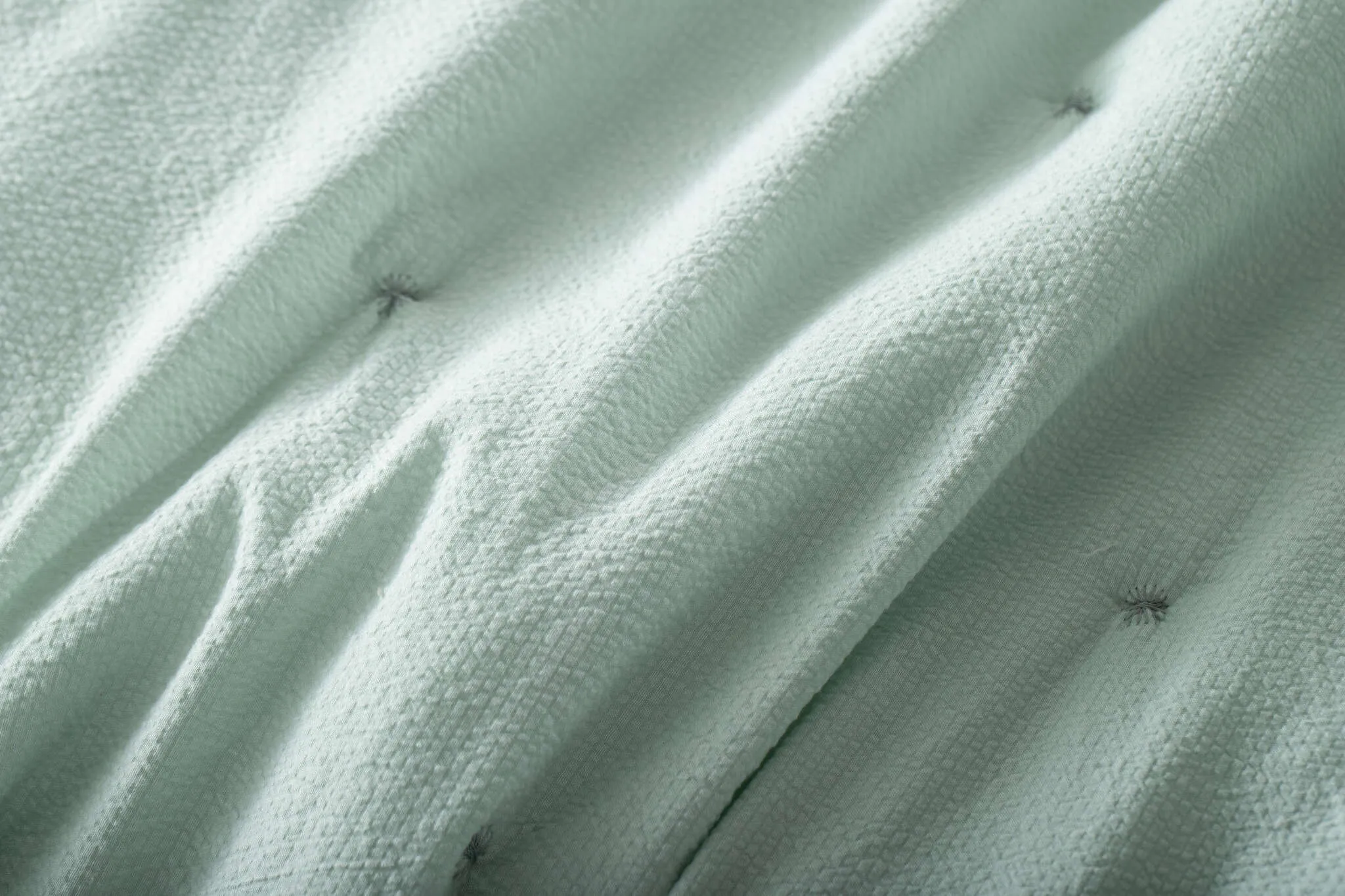 NARZUTA FAKTUROWANA Z HAFTEM KROPEK 240/220 SZAŁWIA