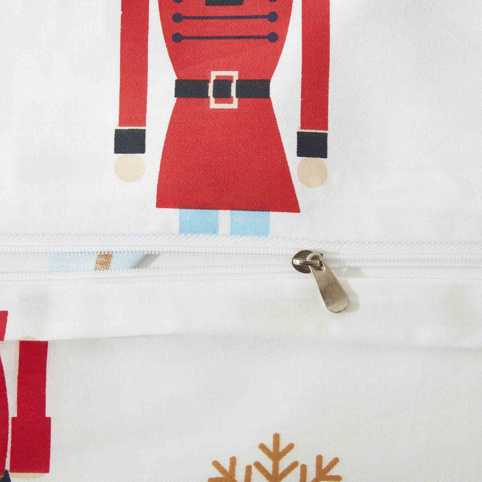 Pościel Świąteczna Satyna Bawełniana Biała z Nadrukiem 140x200 Xmass Nutcracker view 3