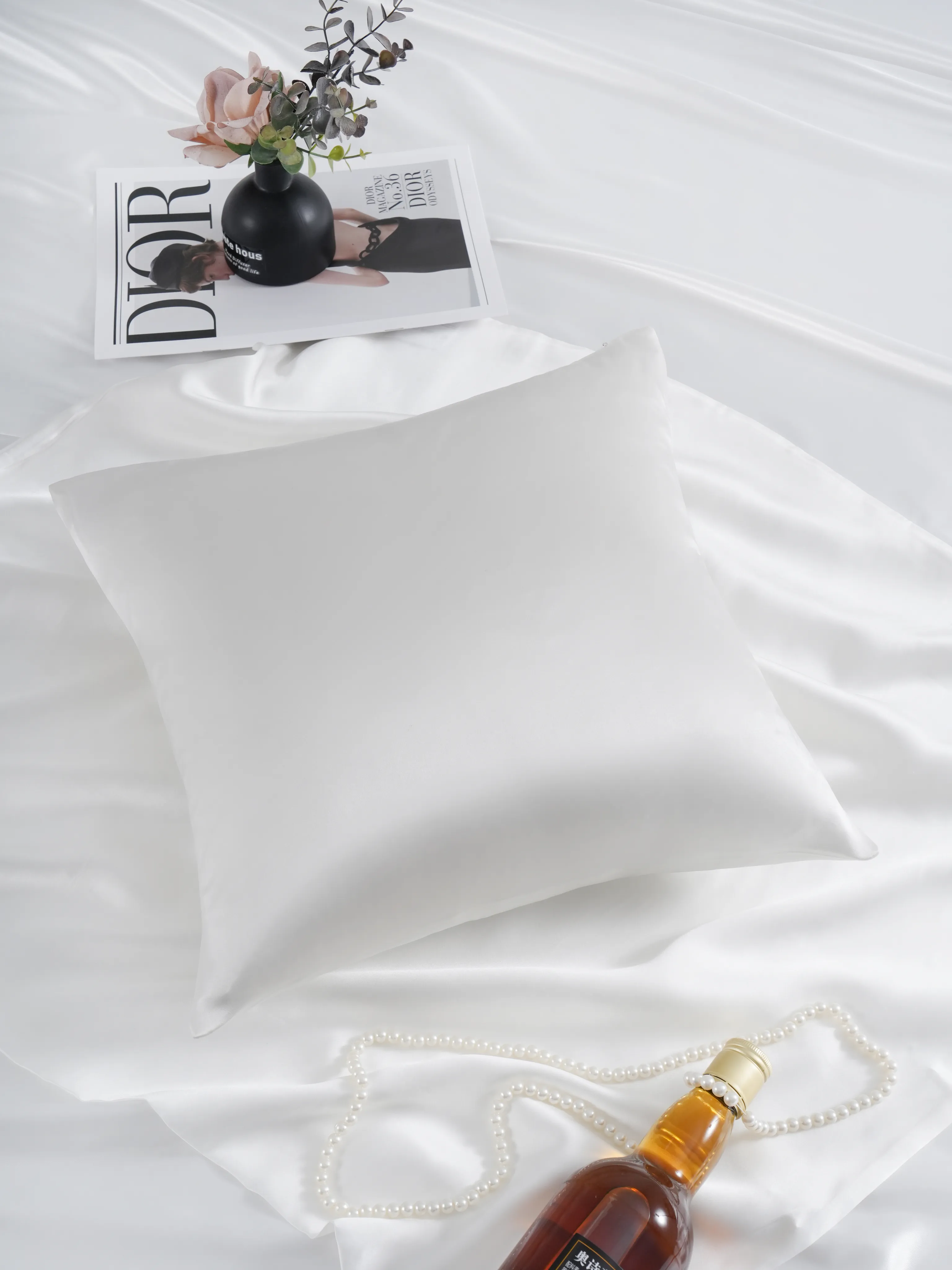 Jedwabna Poszewka 40x40 Biała