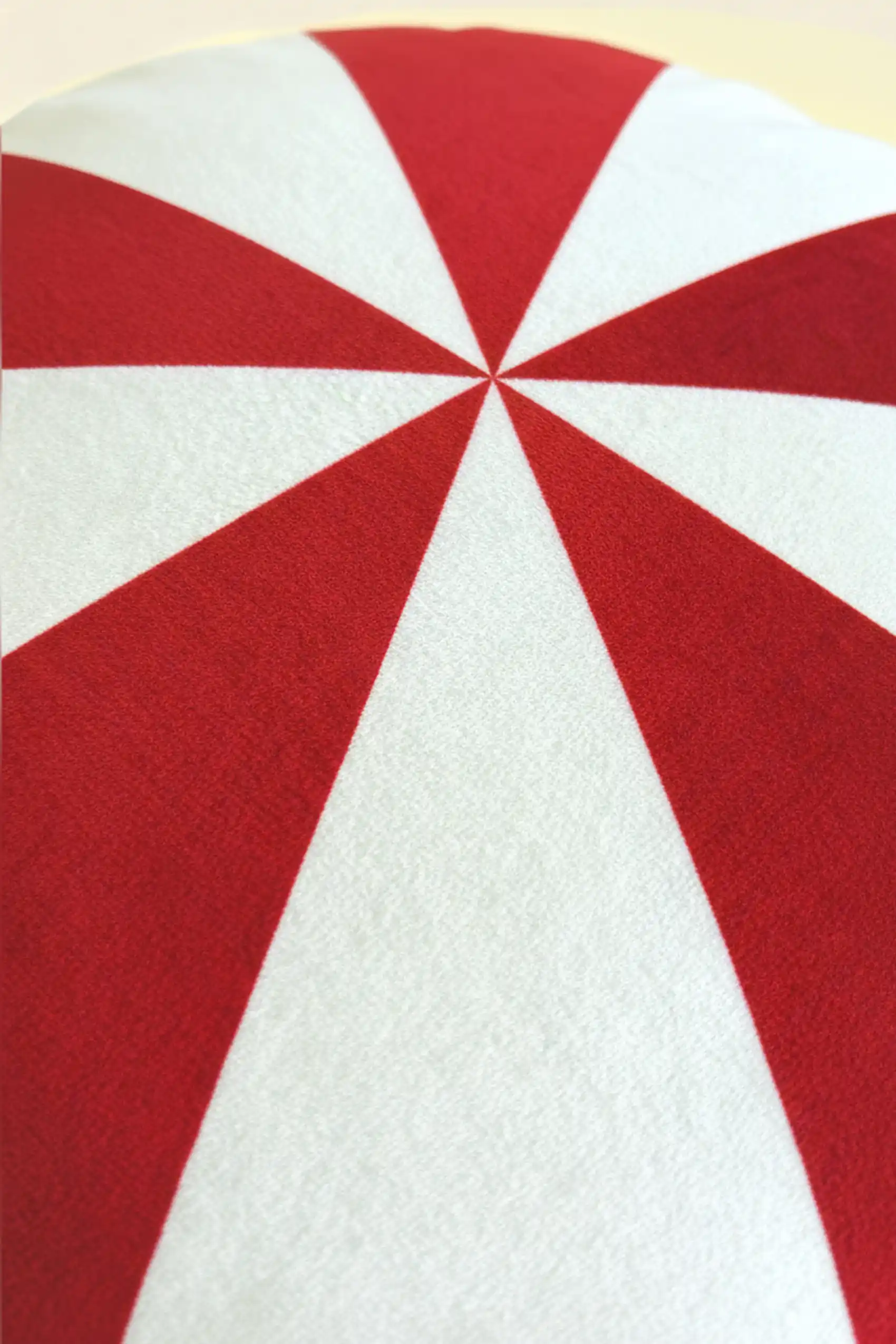 Poduszka Świąteczna Cukierek 38x38 Czerwone Pasy