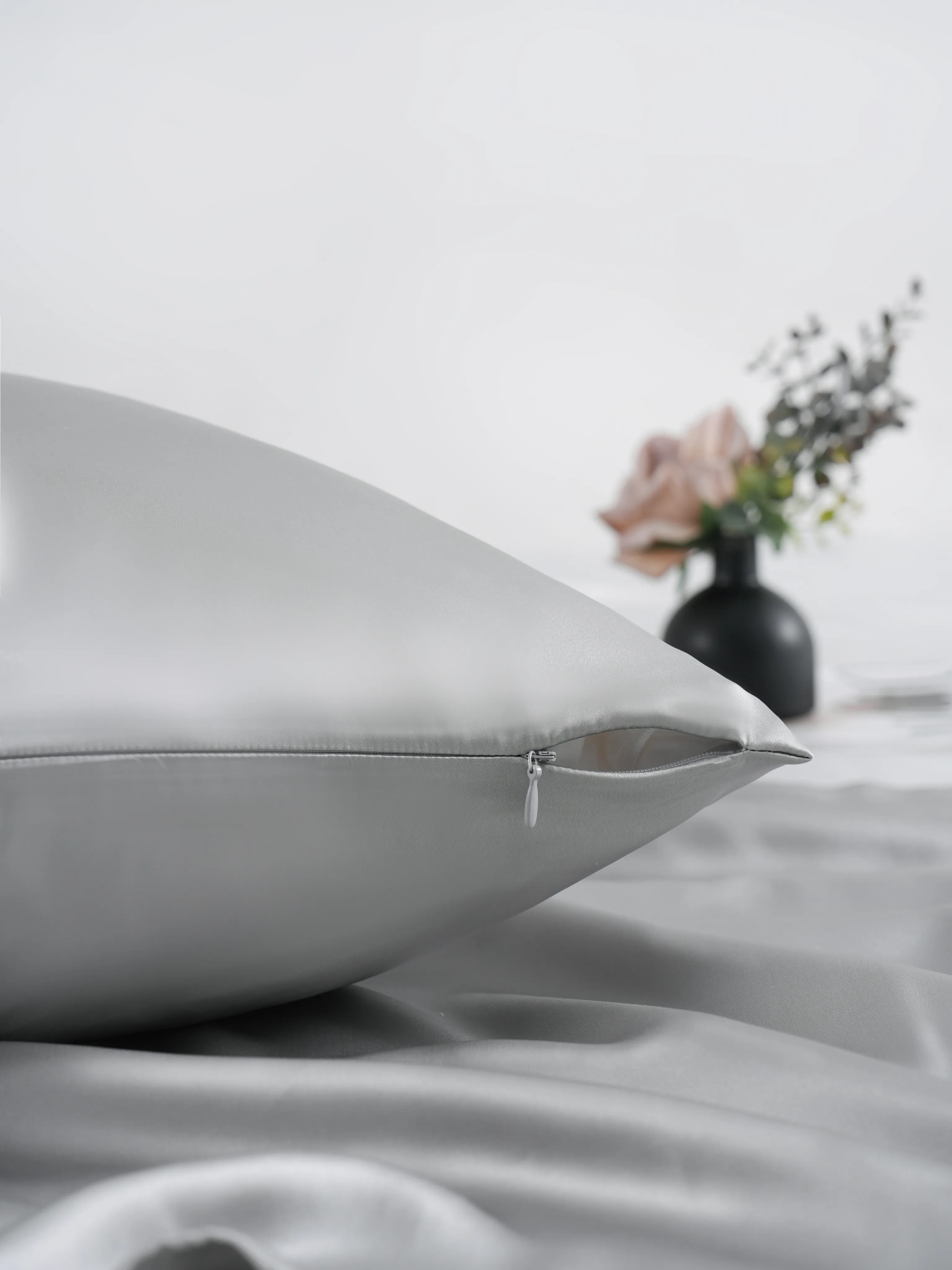 Jedwabna Poszewka 70x80 Szara view 4