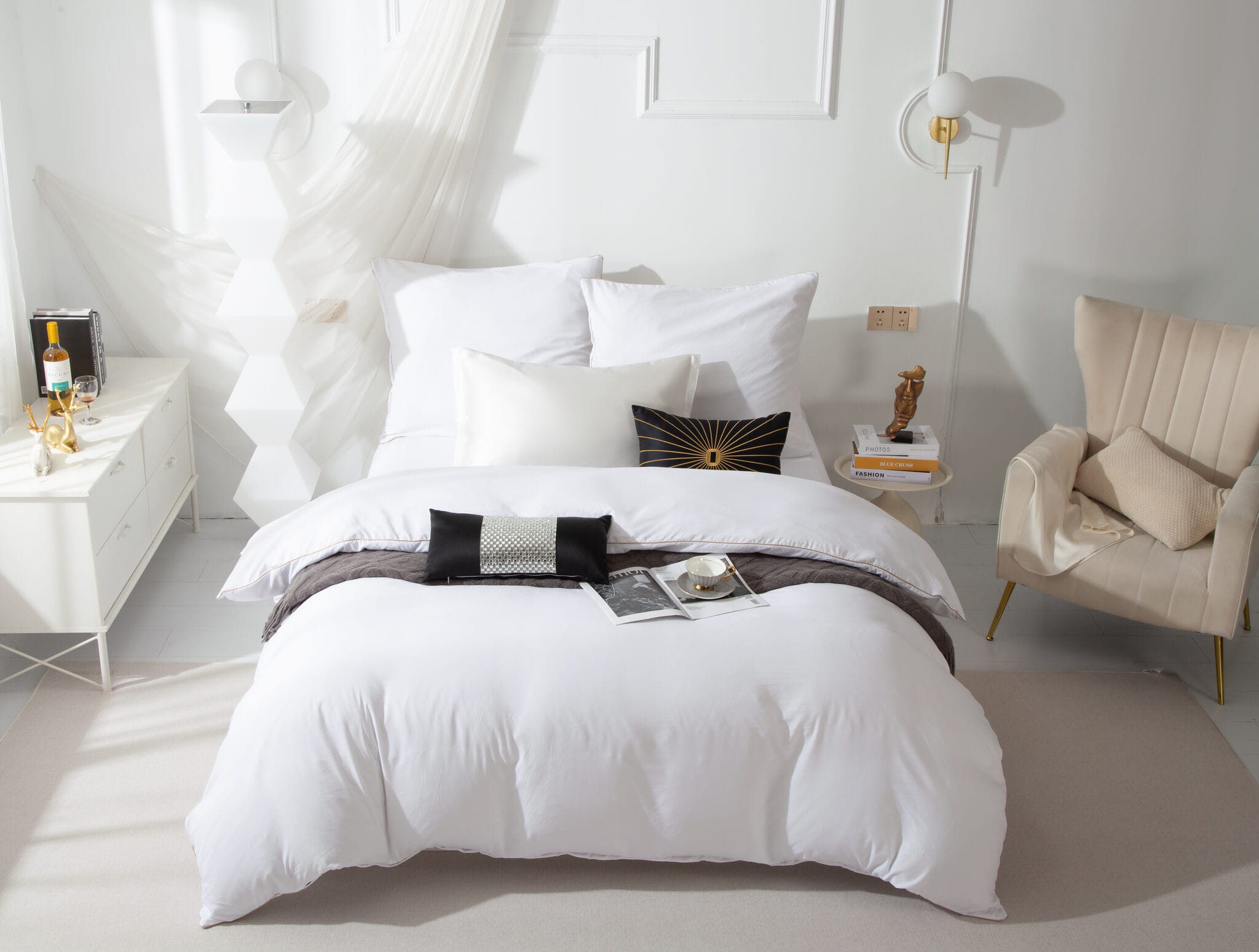 Biała Pościel z  Satyny ze Złotą Lamówką 220/200 view 5