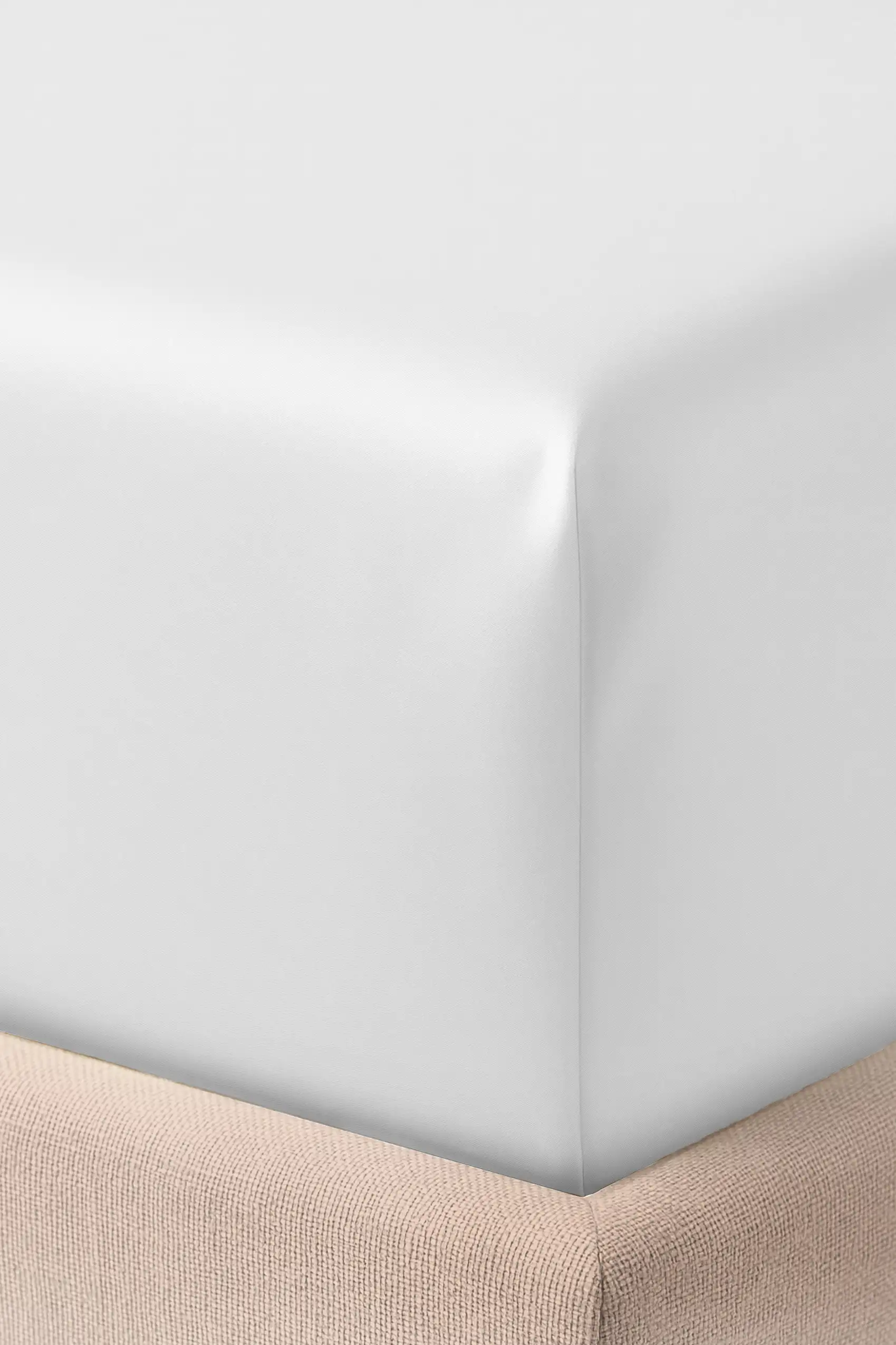 Białe Prześcieradło Satyna Z Gumką 200x200 view 2