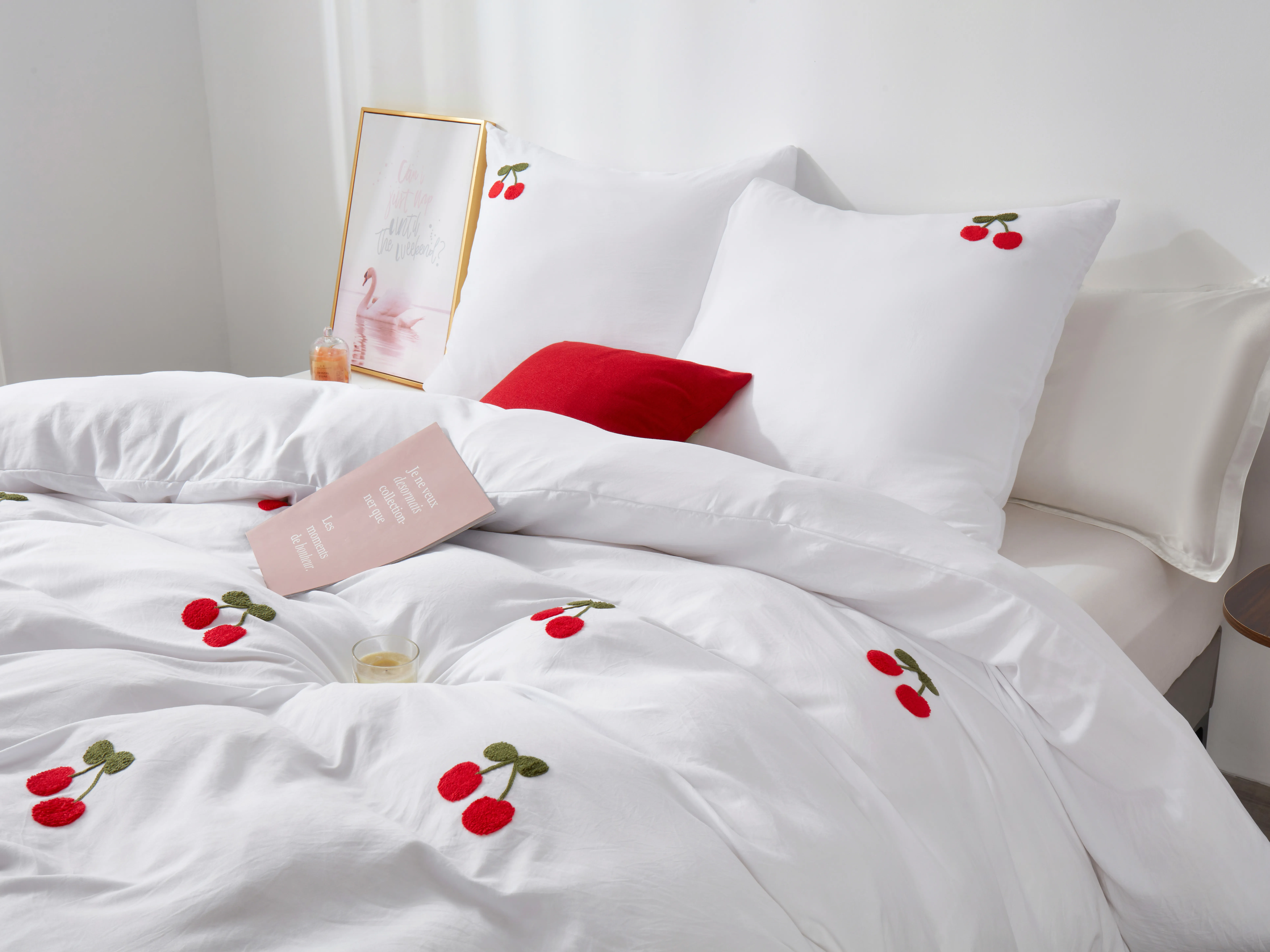 Biała Pościel w Wisienki 160x200 view 2